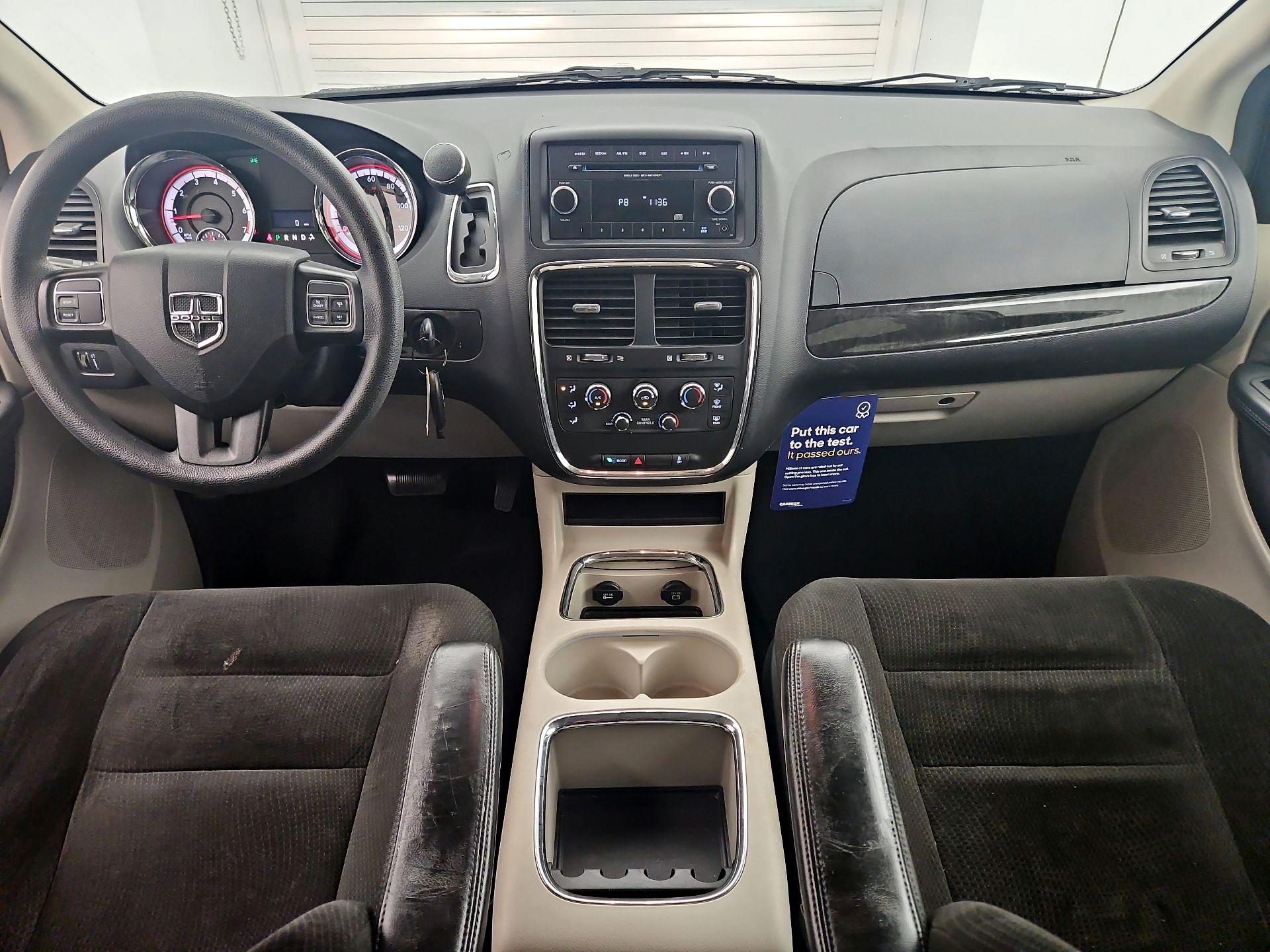 Thumbnail: 2016 Dodge Grand Caravan - 9