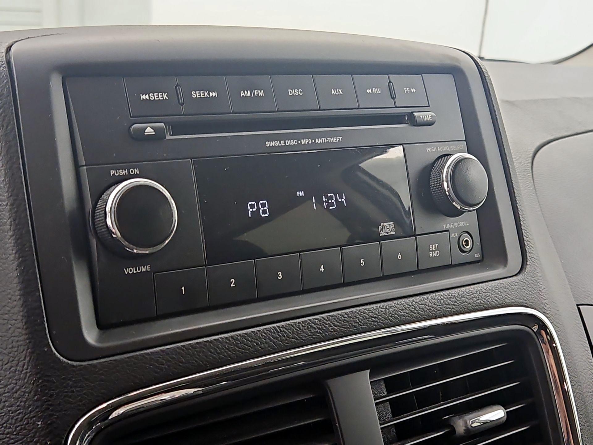 Thumbnail: 2016 Dodge Grand Caravan - 14