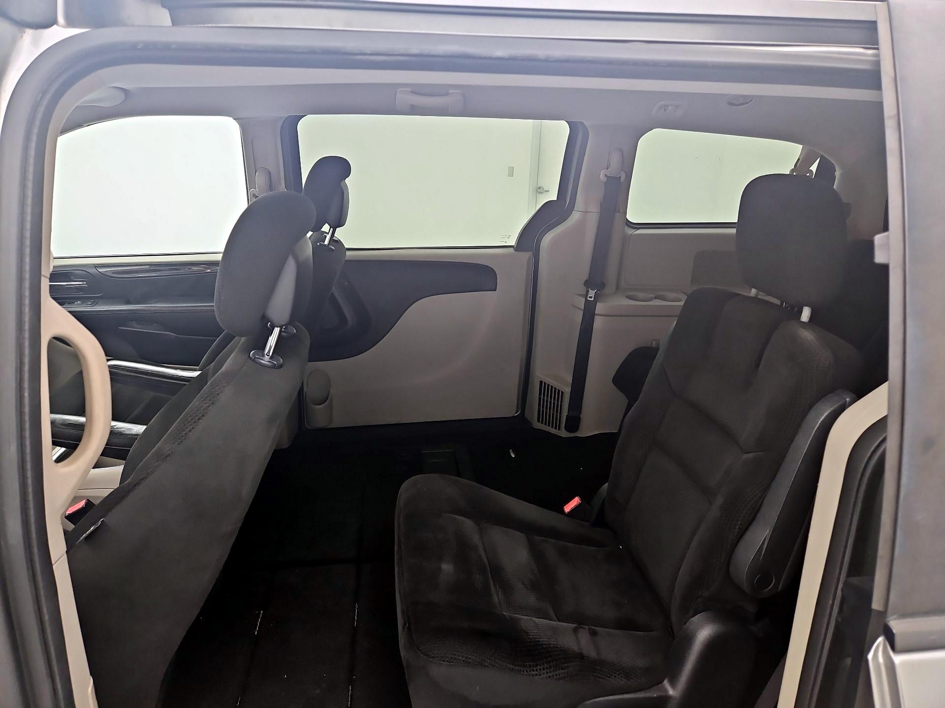 Thumbnail: 2016 Dodge Grand Caravan - 18