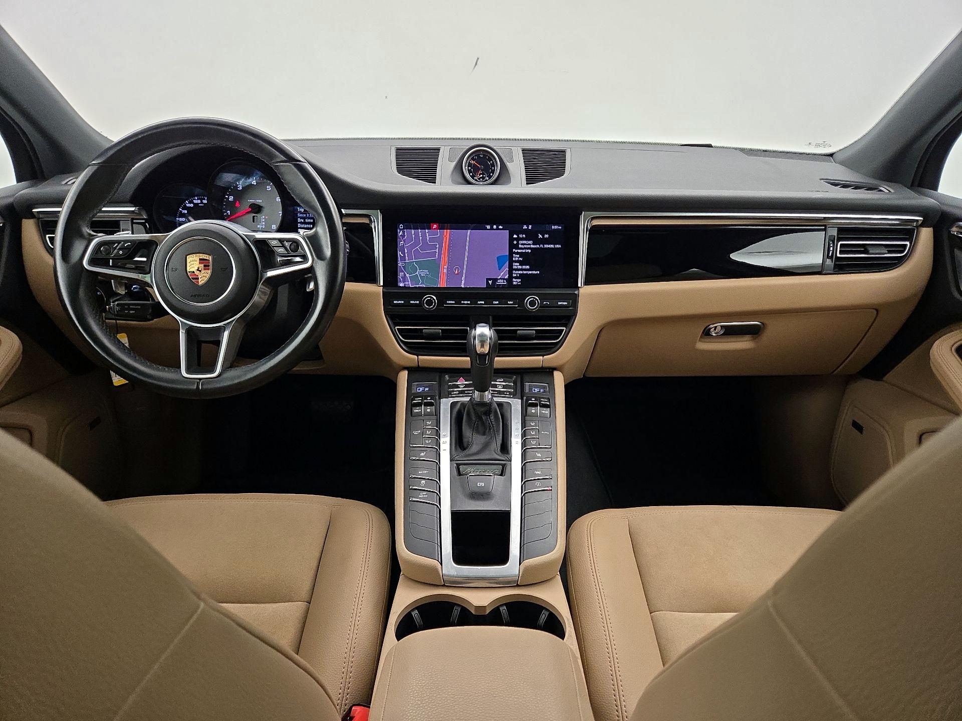 Thumbnail: 2020 Porsche Macan - 9