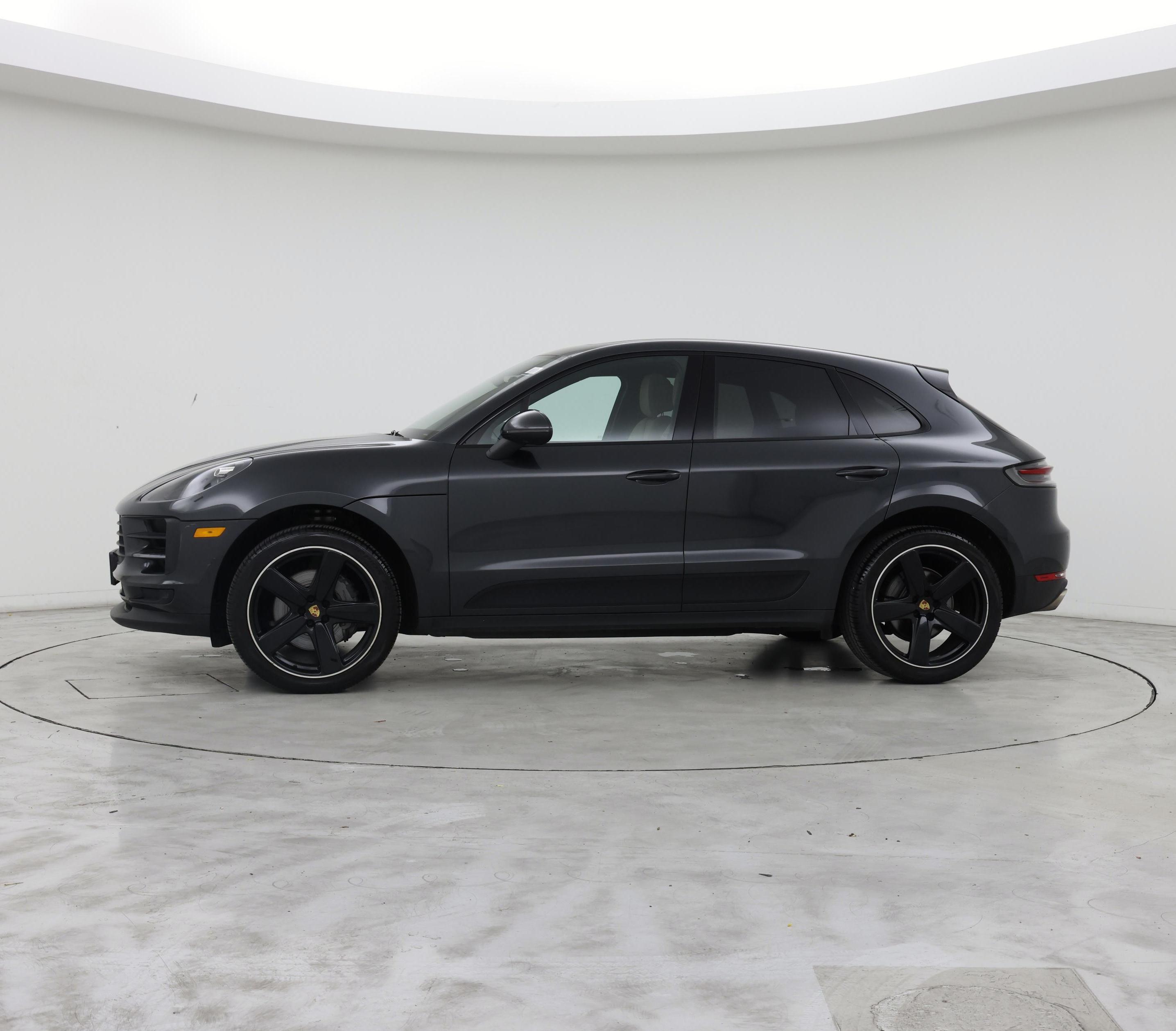 Thumbnail: 2020 Porsche Macan - 3