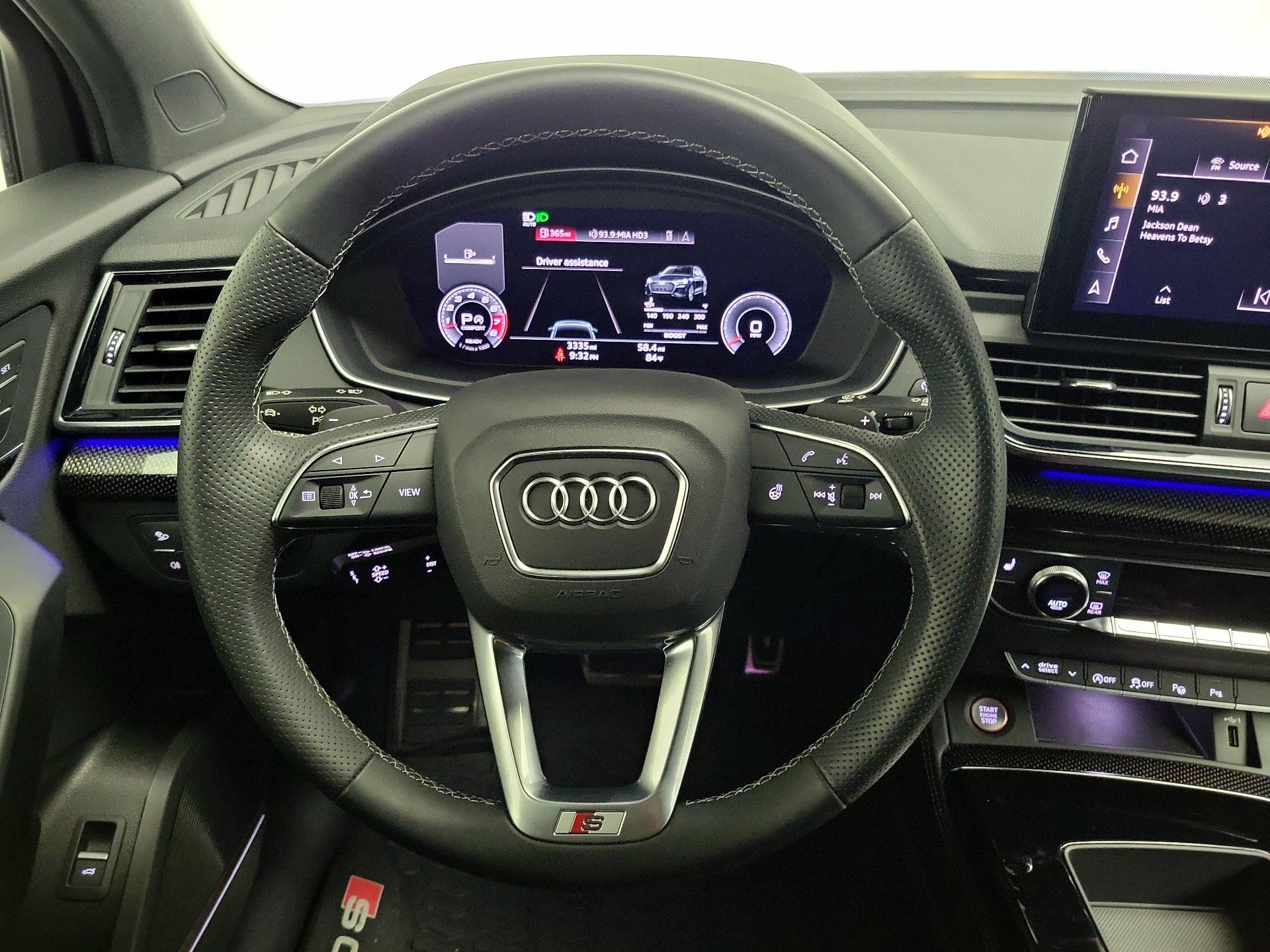 Thumbnail: 2021 Audi SQ5 - 10