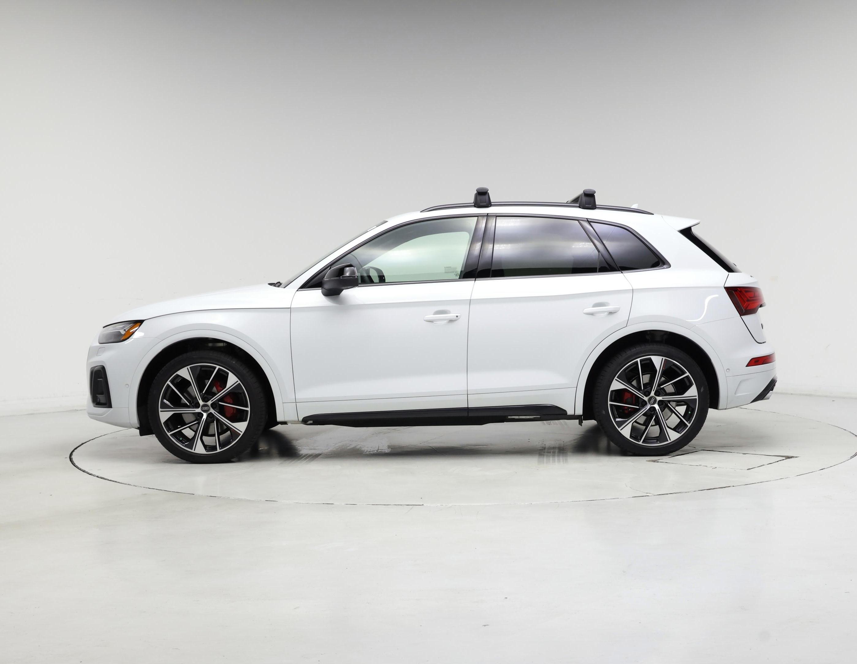 Thumbnail: 2021 Audi SQ5 - 3