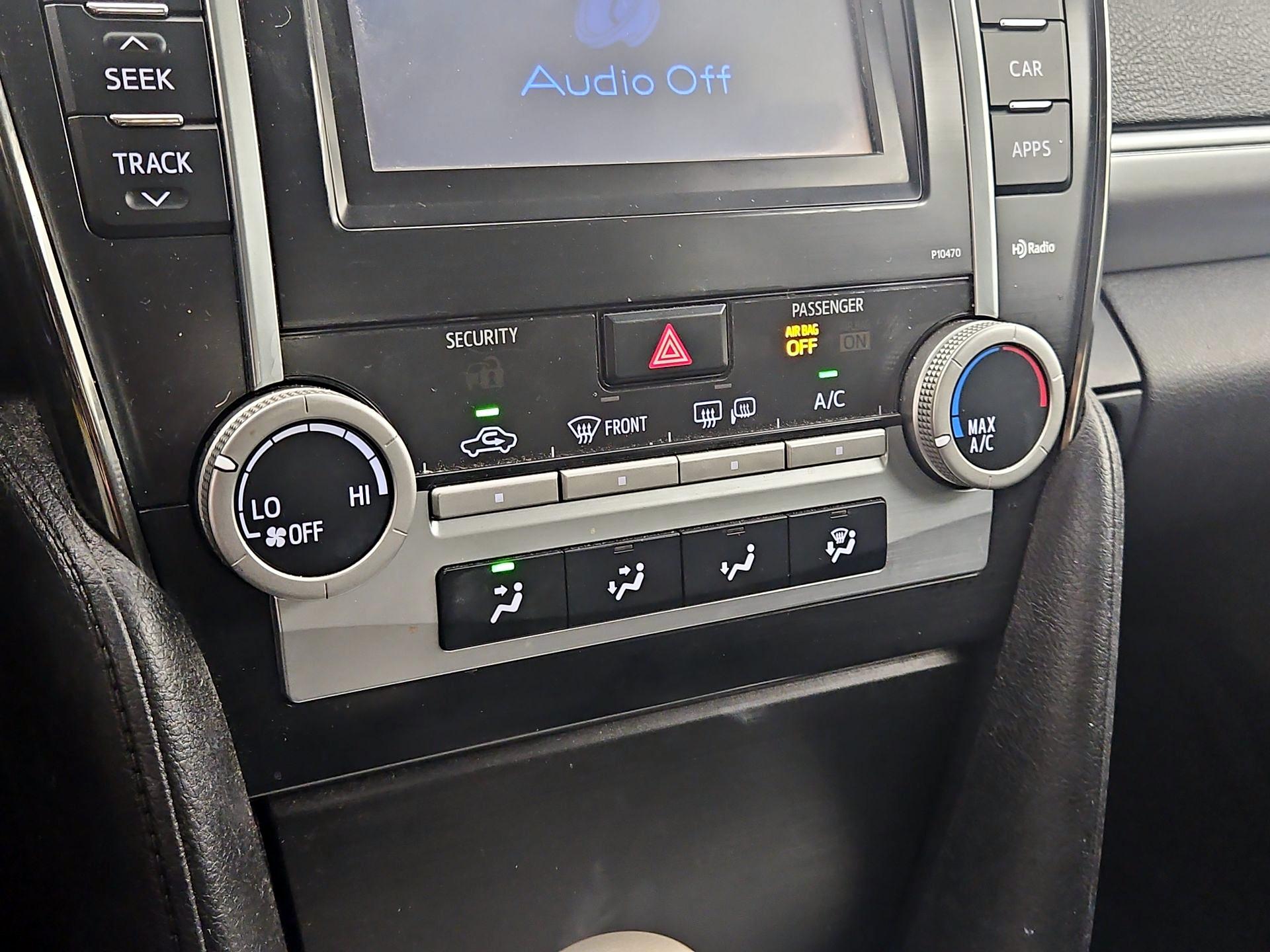 Thumbnail: 2014 Toyota Camry - 15