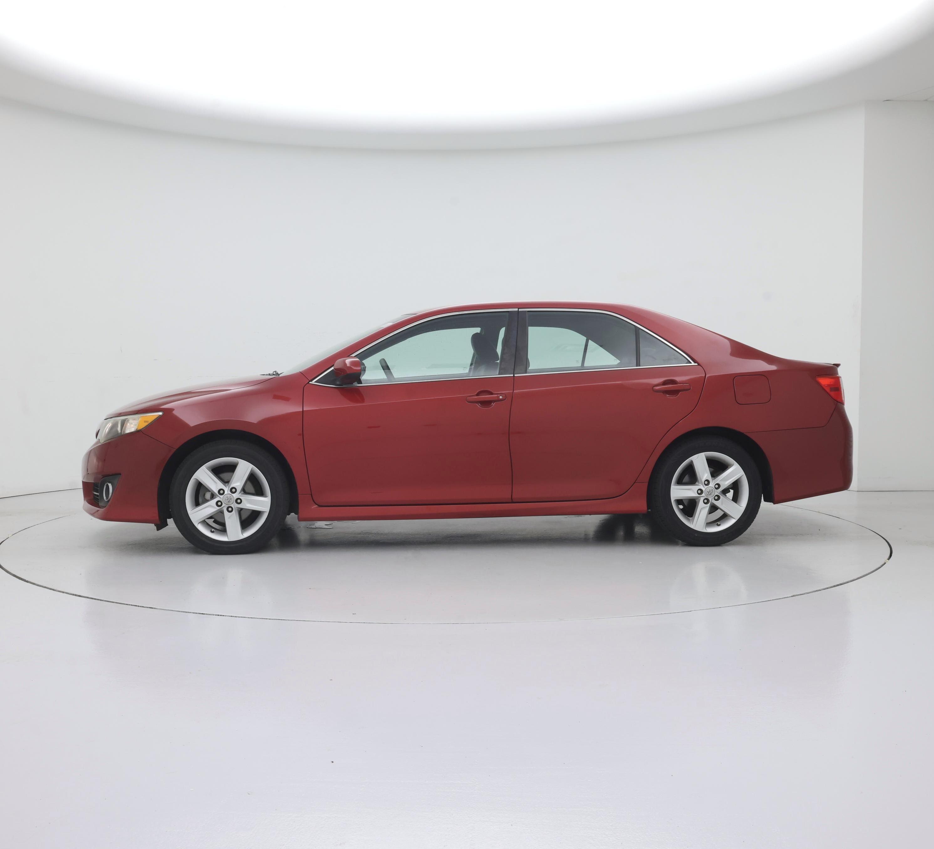 Thumbnail: 2014 Toyota Camry - 3