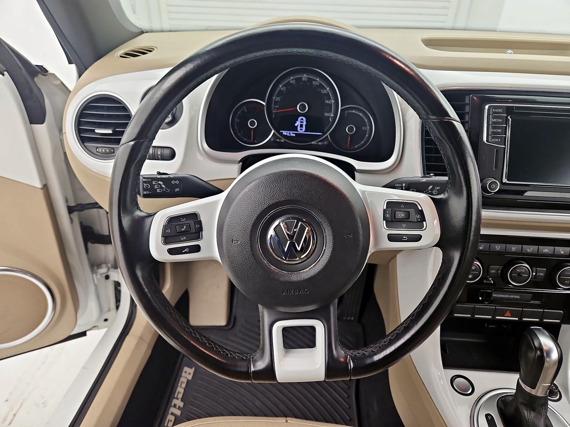 Thumbnail: 2018 Volkswagen Beetle - 10