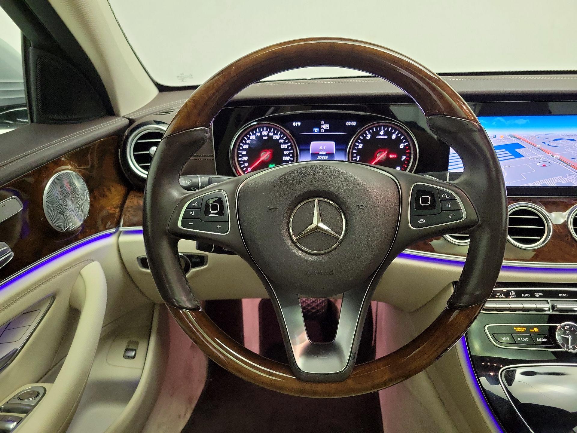 Thumbnail: 2017 Mercedes-Benz E-Class - 10