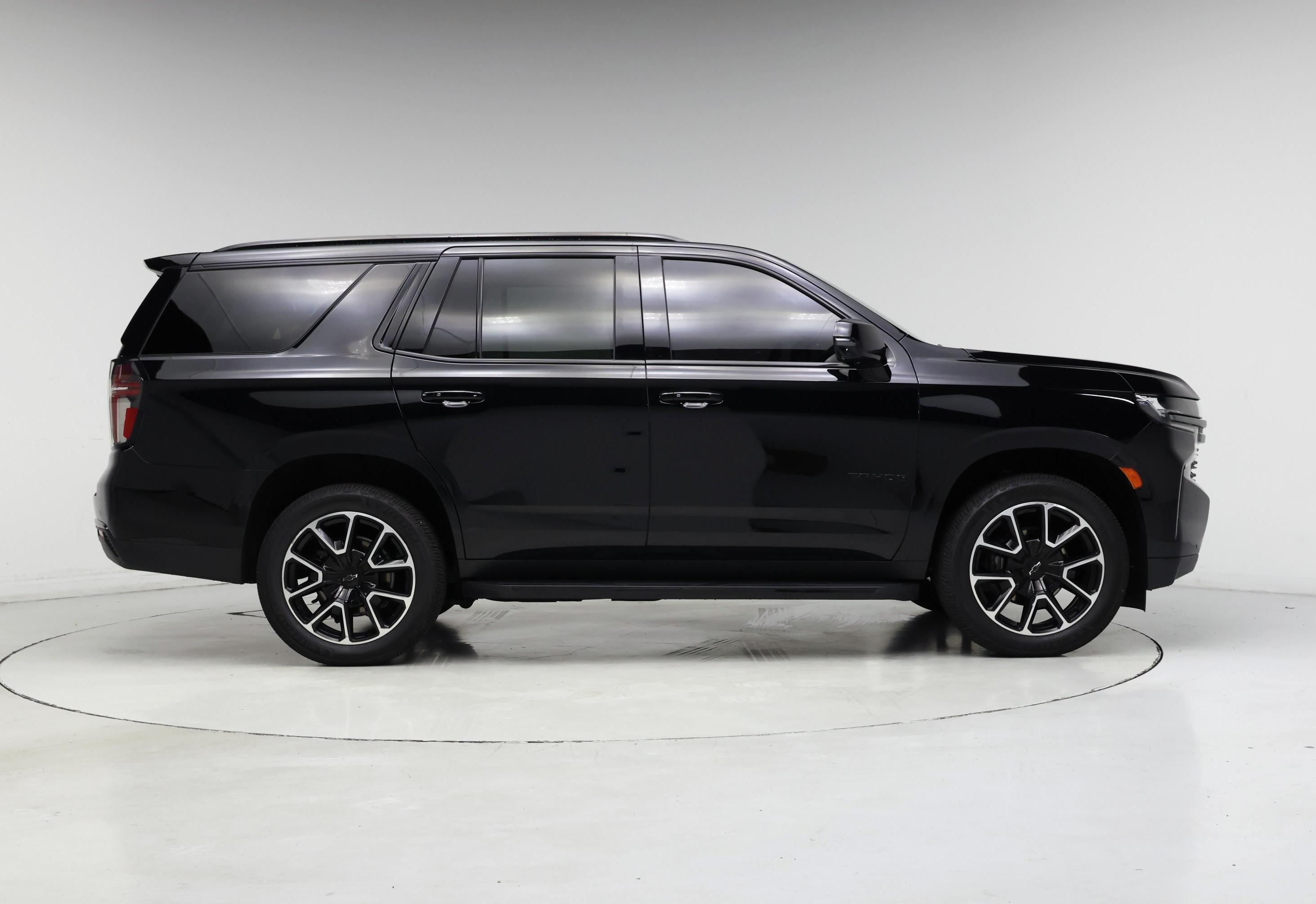 Thumbnail: 2022 Chevrolet Tahoe - 7