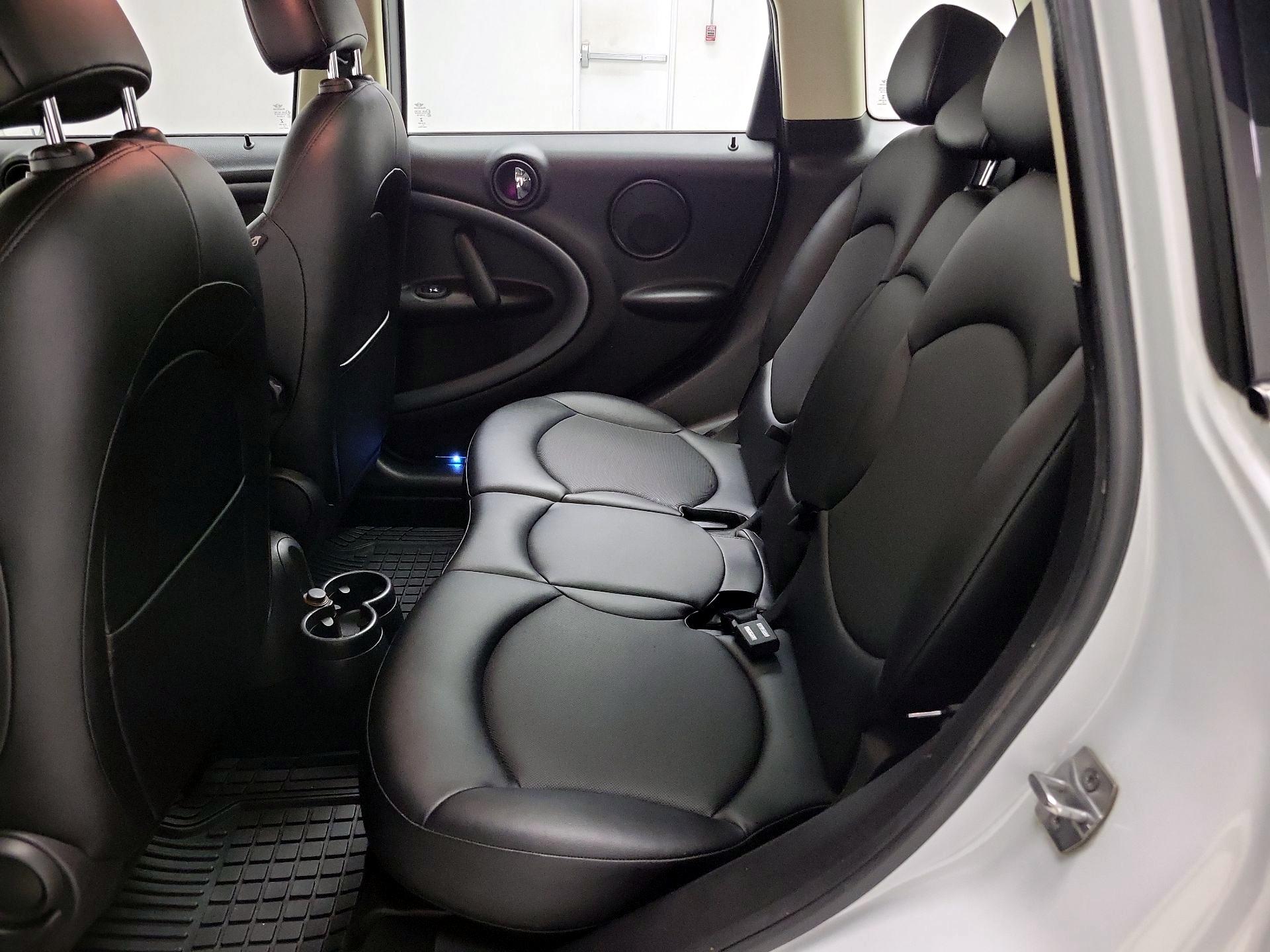 Thumbnail: 2015 MINI Cooper Countryman - 18