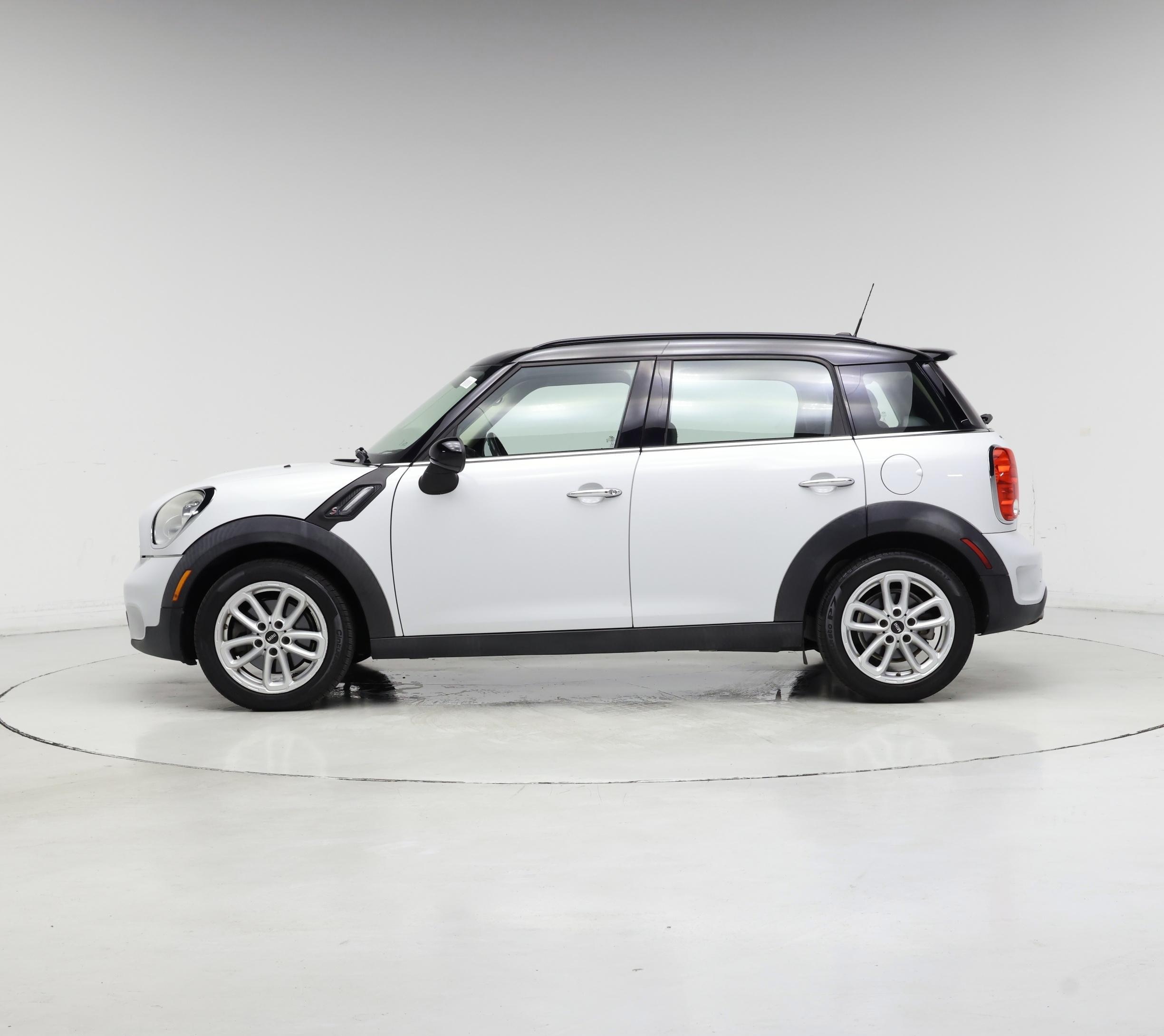 Thumbnail: 2015 MINI Cooper Countryman - 3