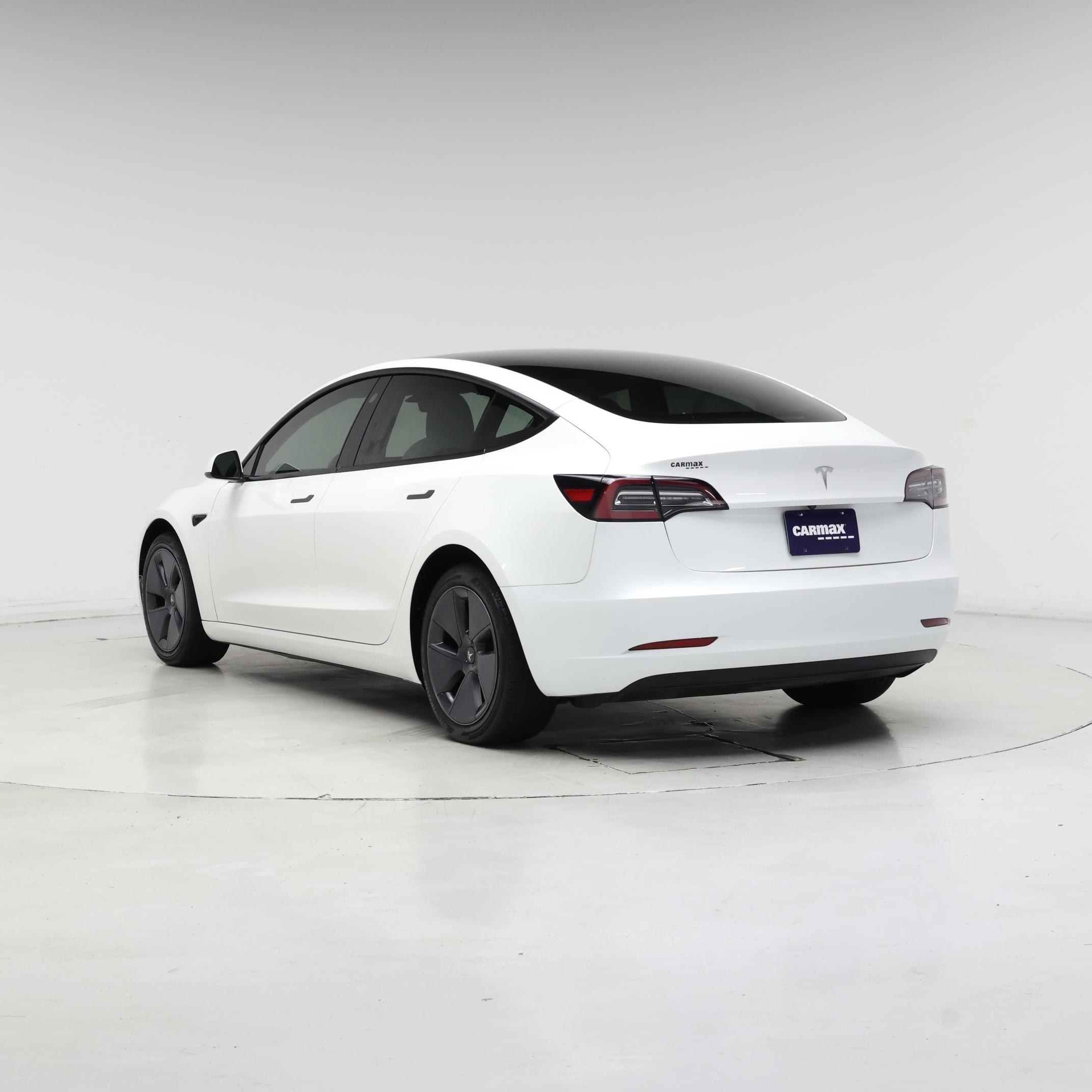 Thumbnail: 2023 Tesla Model 3 - 2