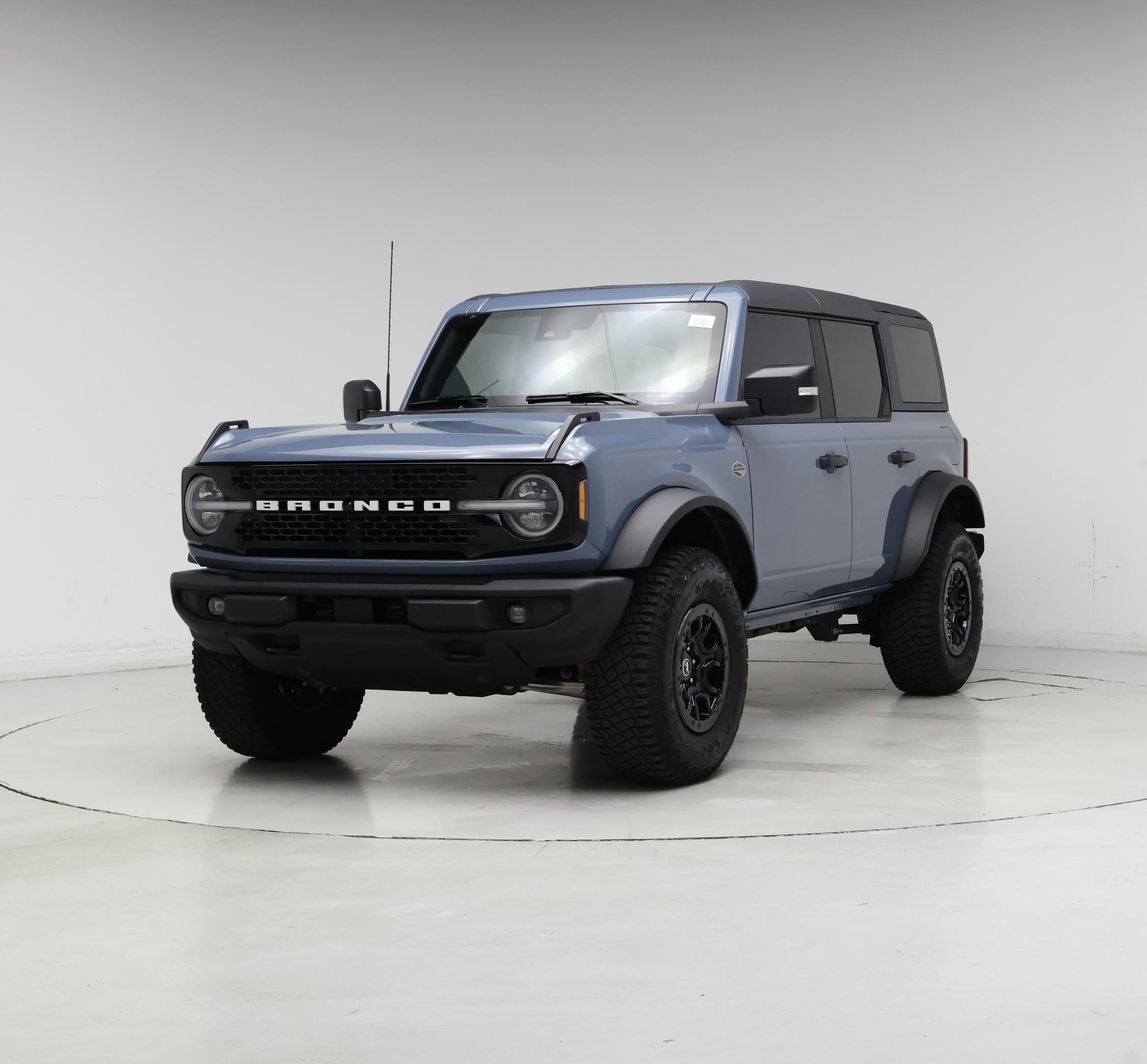 Thumbnail: 2022 Ford Bronco - 4
