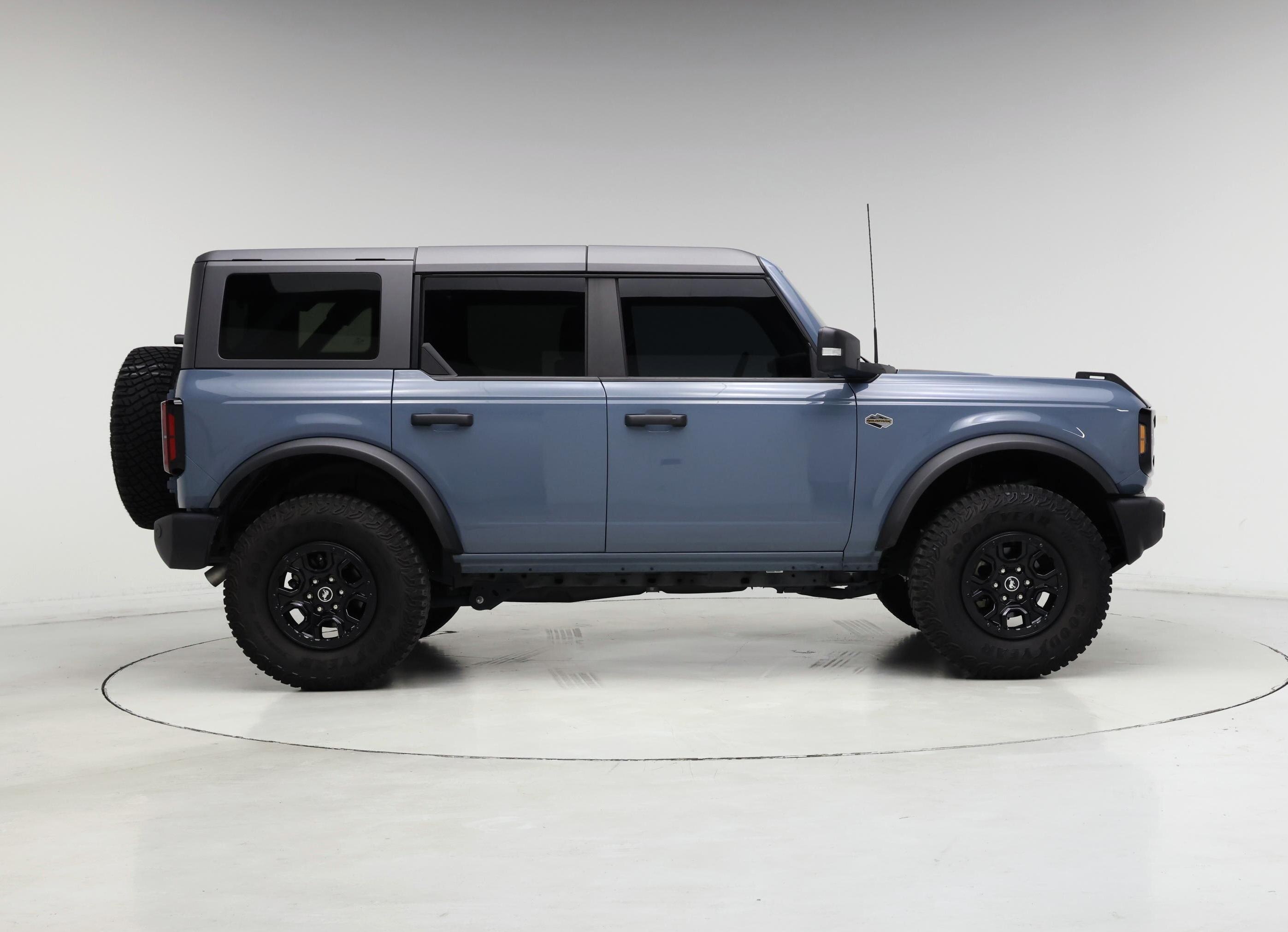 Thumbnail: 2022 Ford Bronco - 7