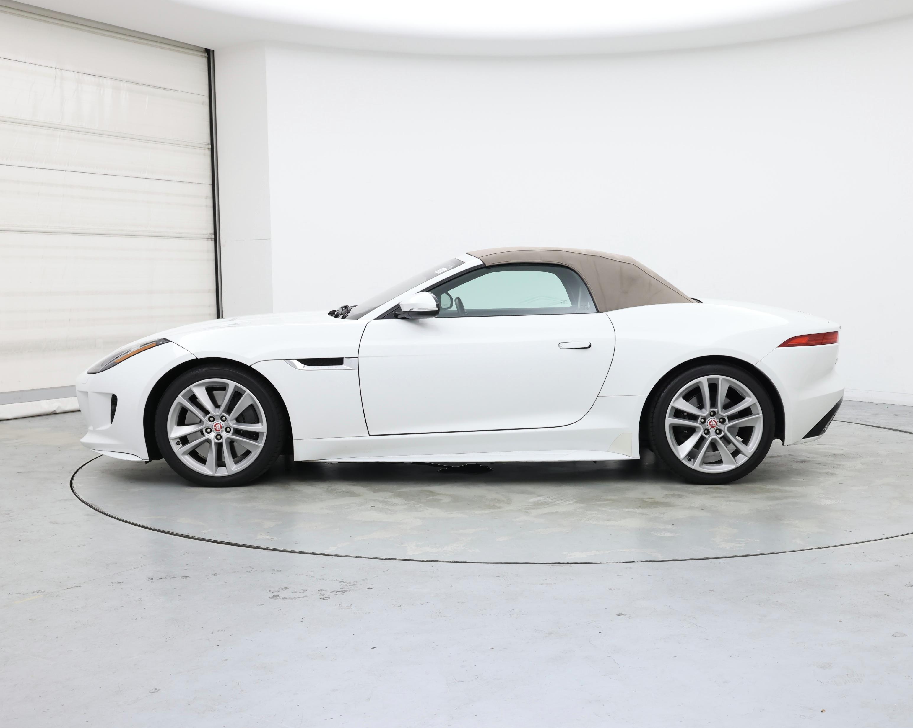 Thumbnail: 2017 Jaguar F-Type - 3