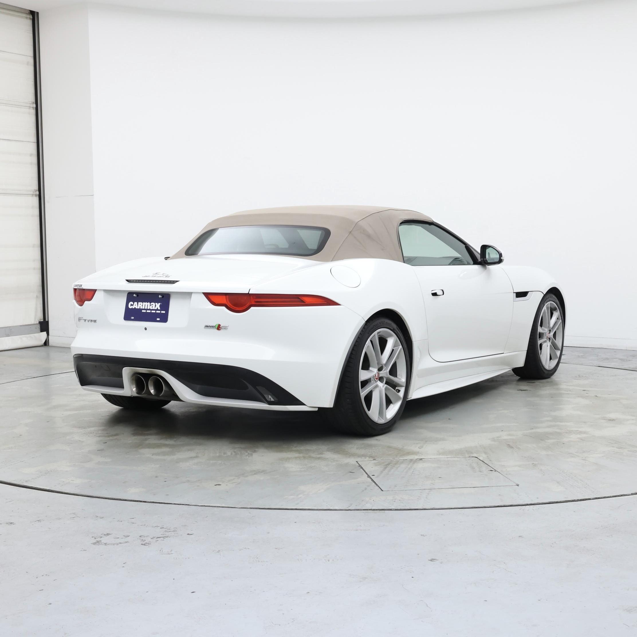 Thumbnail: 2017 Jaguar F-Type - 8
