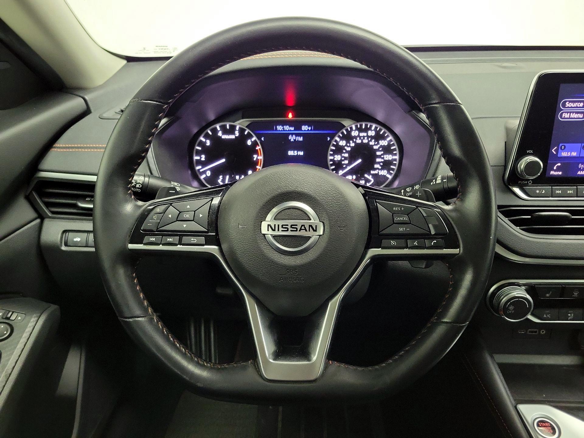 Thumbnail: 2020 Nissan Altima - 10
