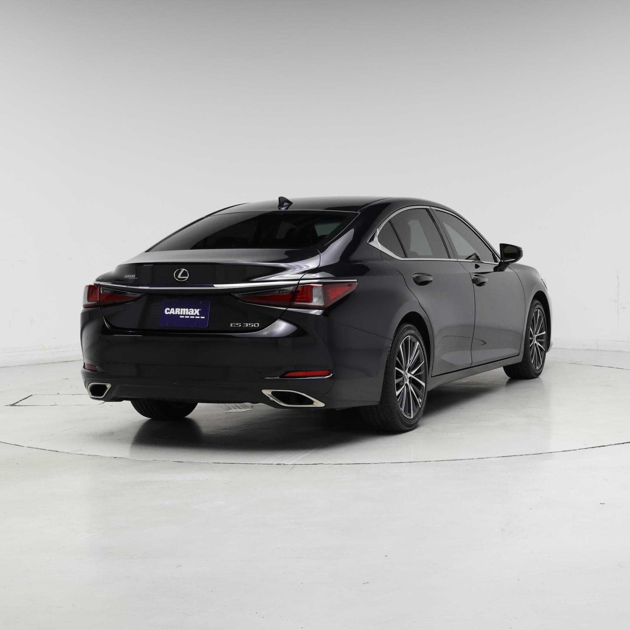 Thumbnail: 2022 Lexus ES - 8