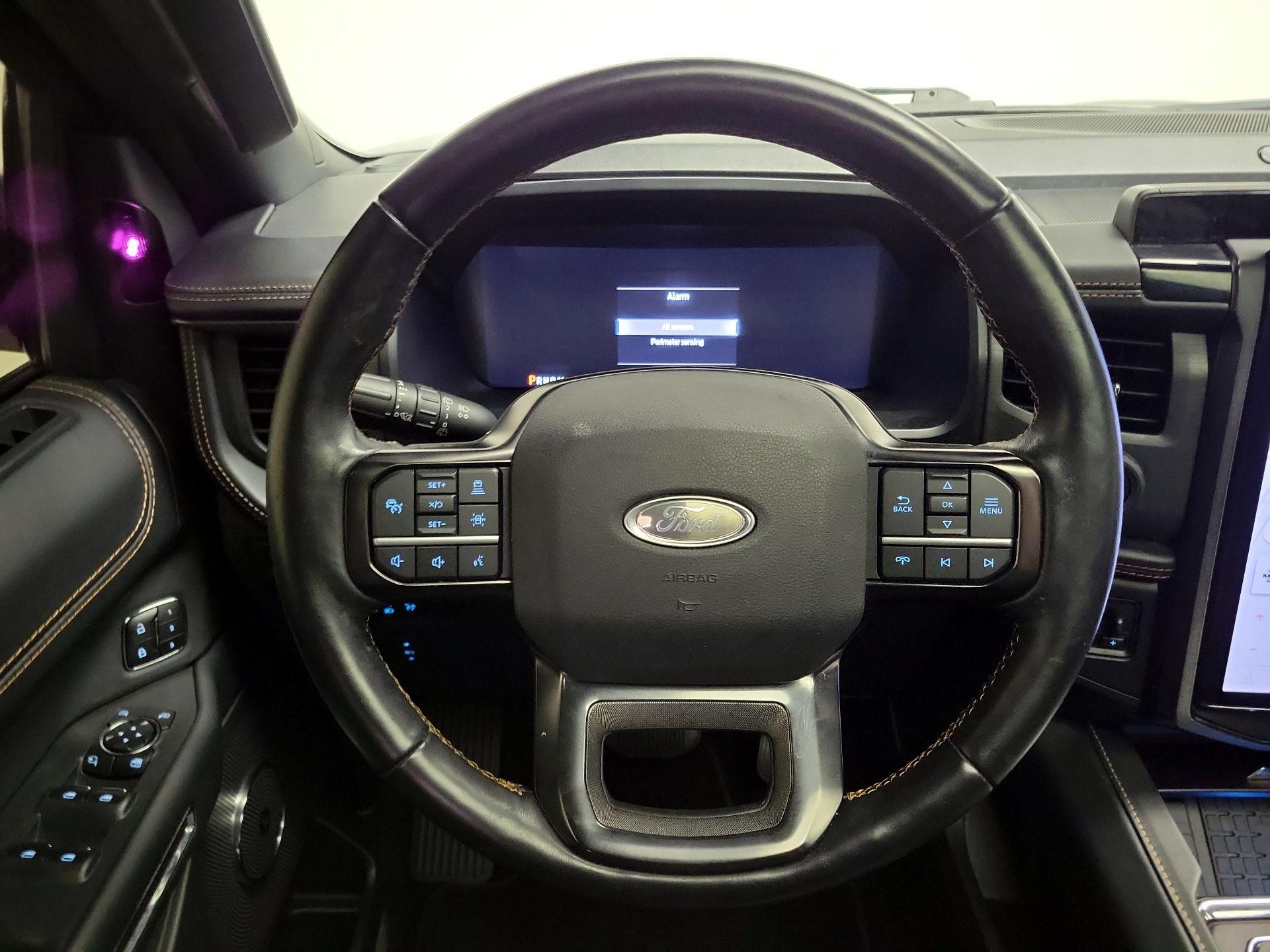 Thumbnail: 2023 Ford Expedition - 10