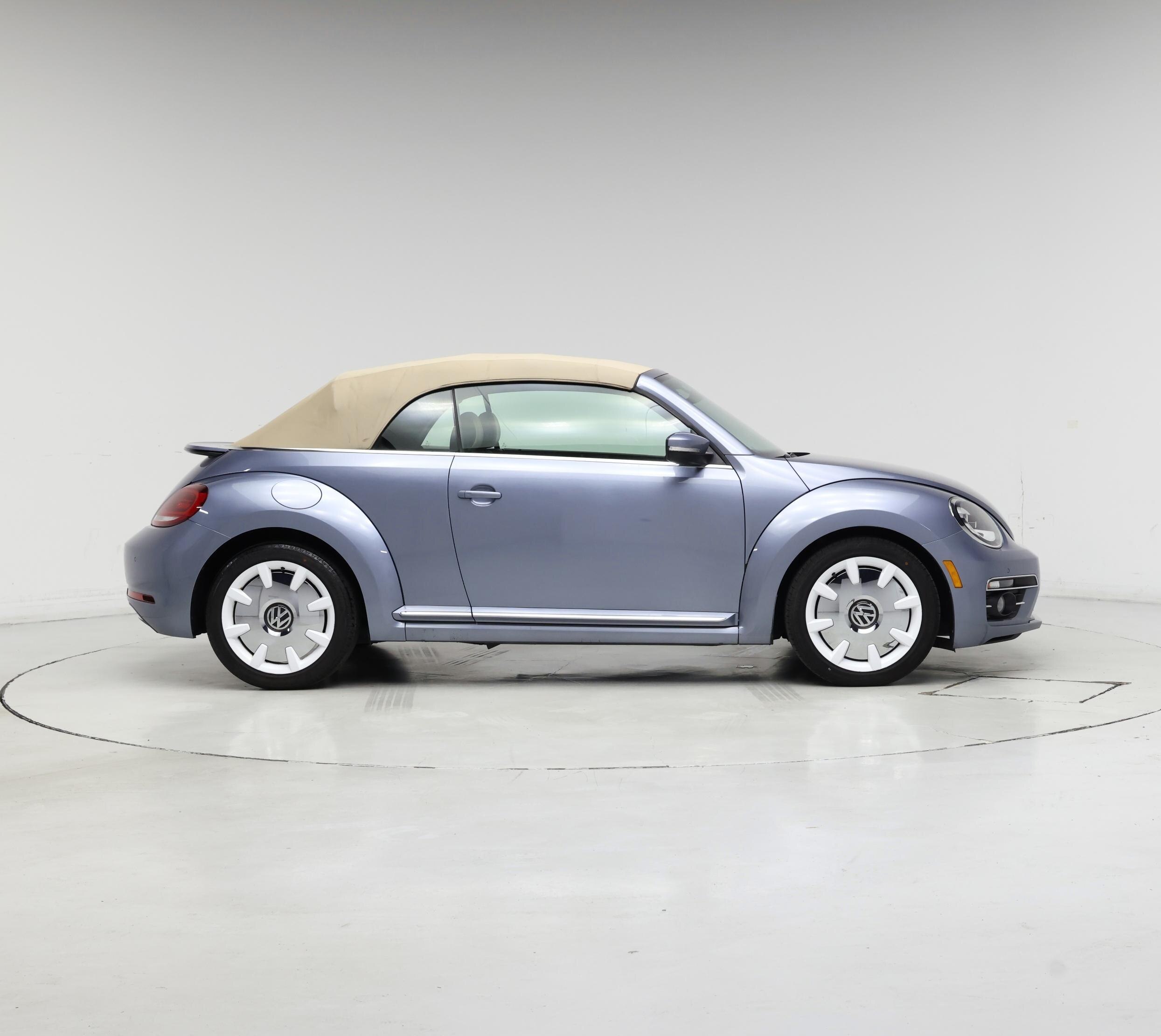 Thumbnail: 2019 Volkswagen Beetle - 7