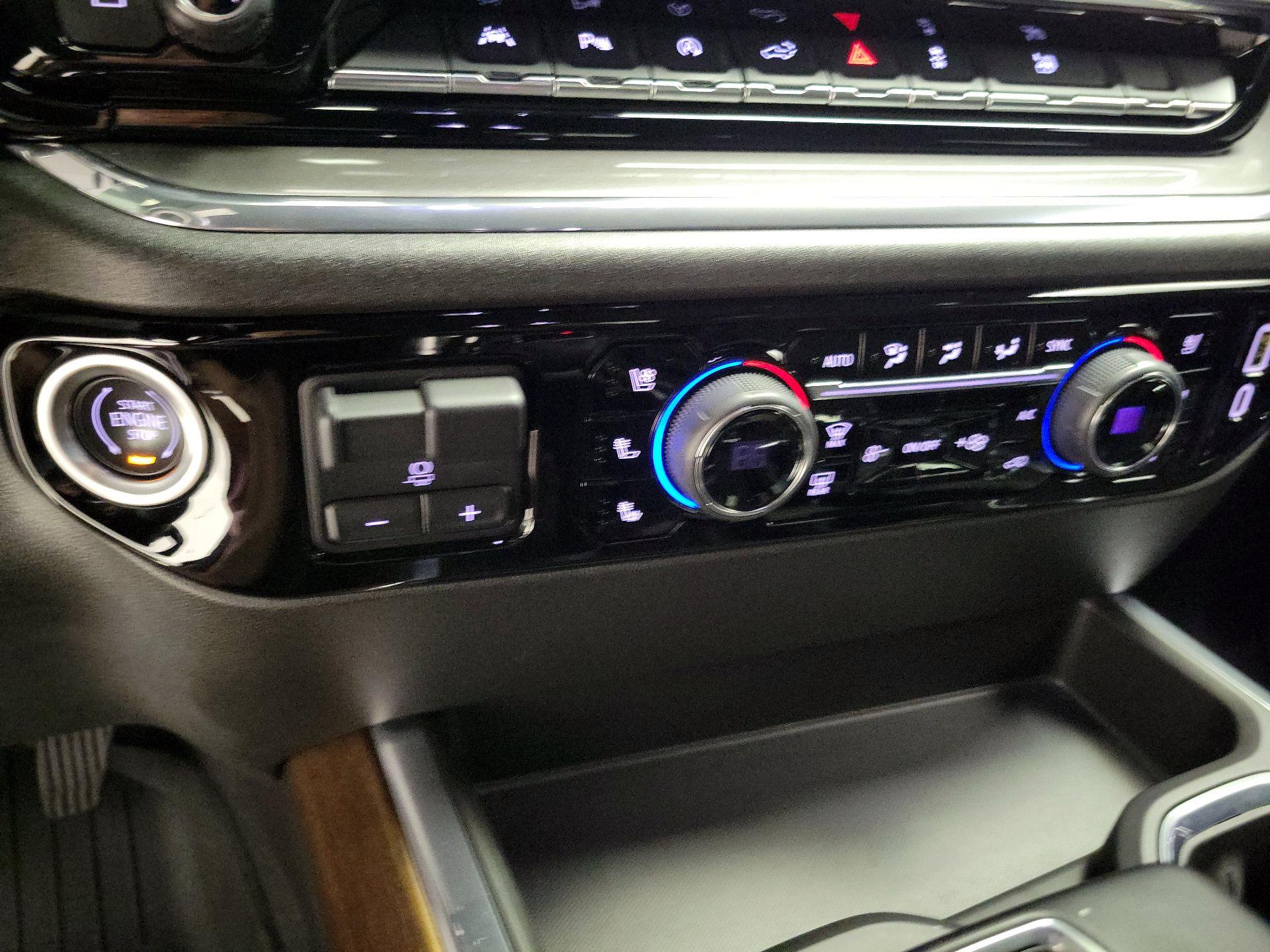 Thumbnail: 2023 Chevrolet Silverado 1500 - 17