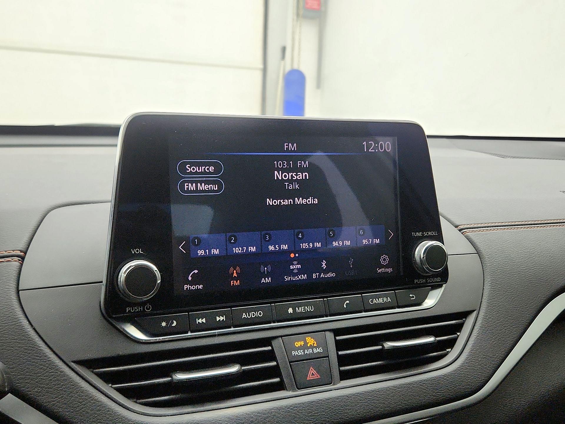 Thumbnail: 2019 Nissan Altima - 15