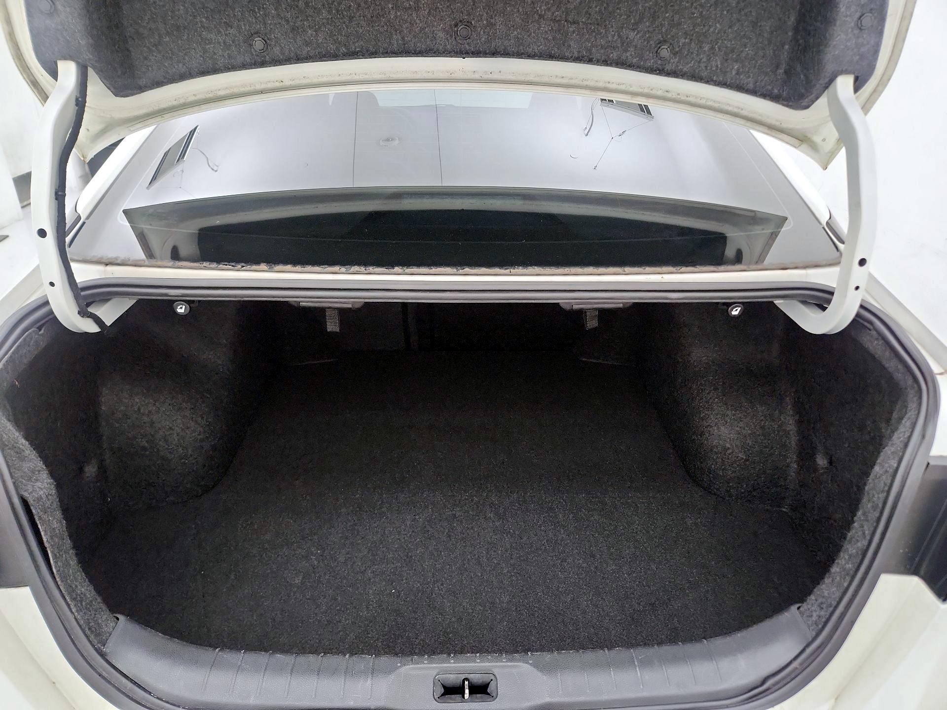 Thumbnail: 2019 Nissan Altima - 20