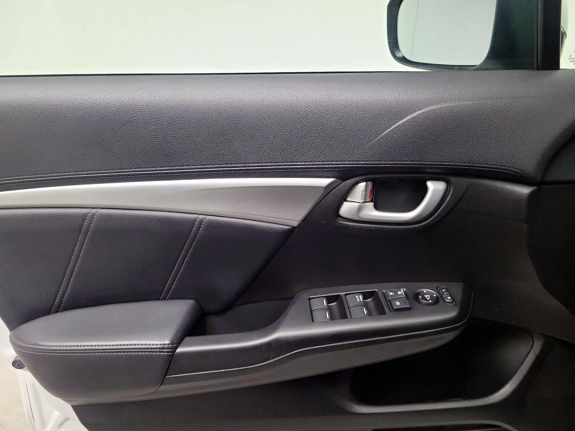 Thumbnail: 2015 Honda Civic - 12