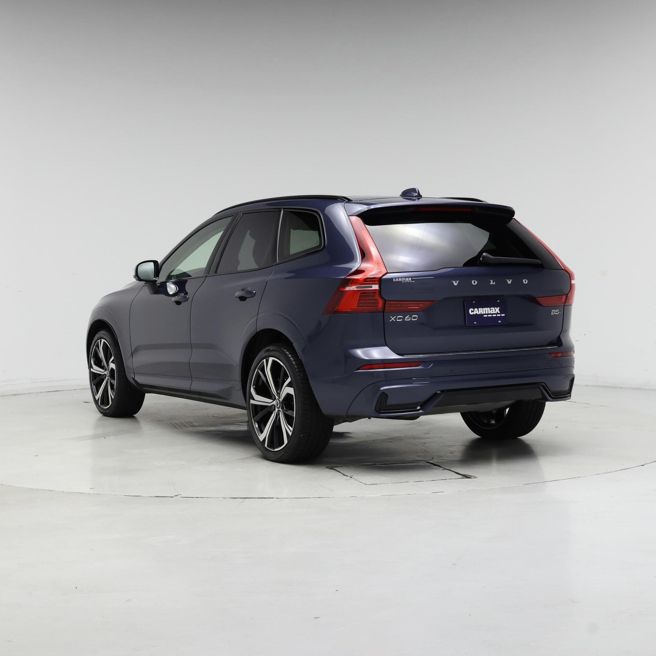 Thumbnail: 2025 Volvo XC60 - 2