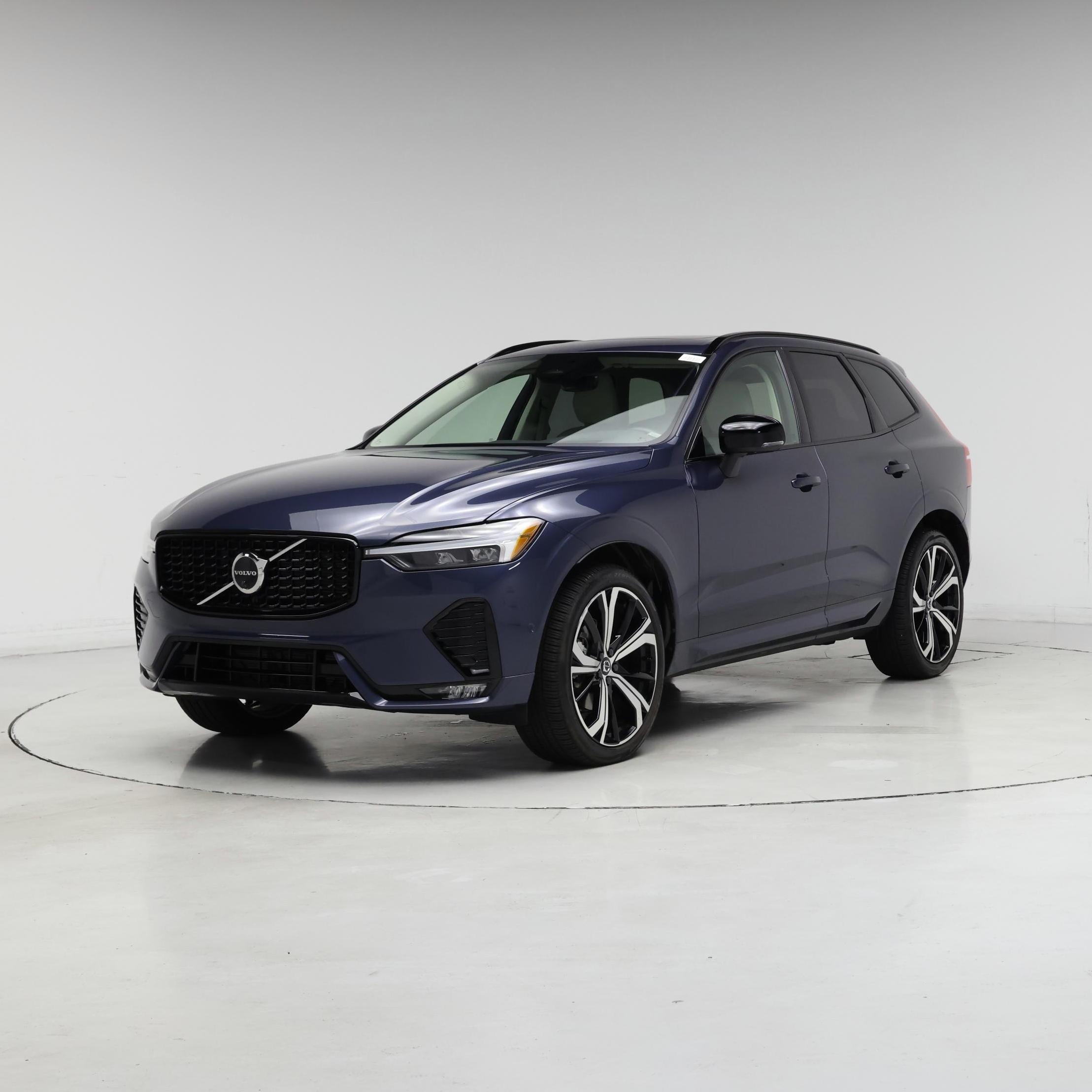 Thumbnail: 2025 Volvo XC60 - 4