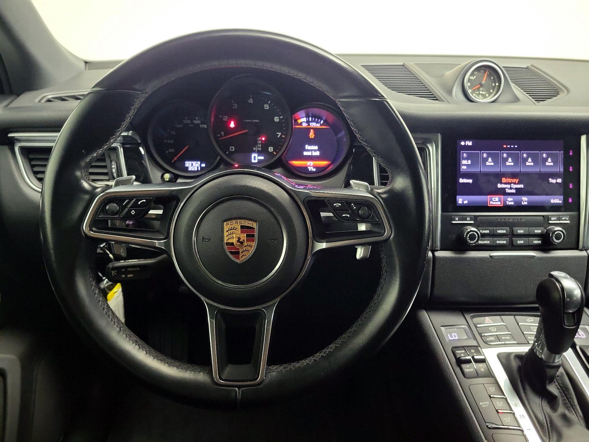 Thumbnail: 2018 Porsche Macan - 10
