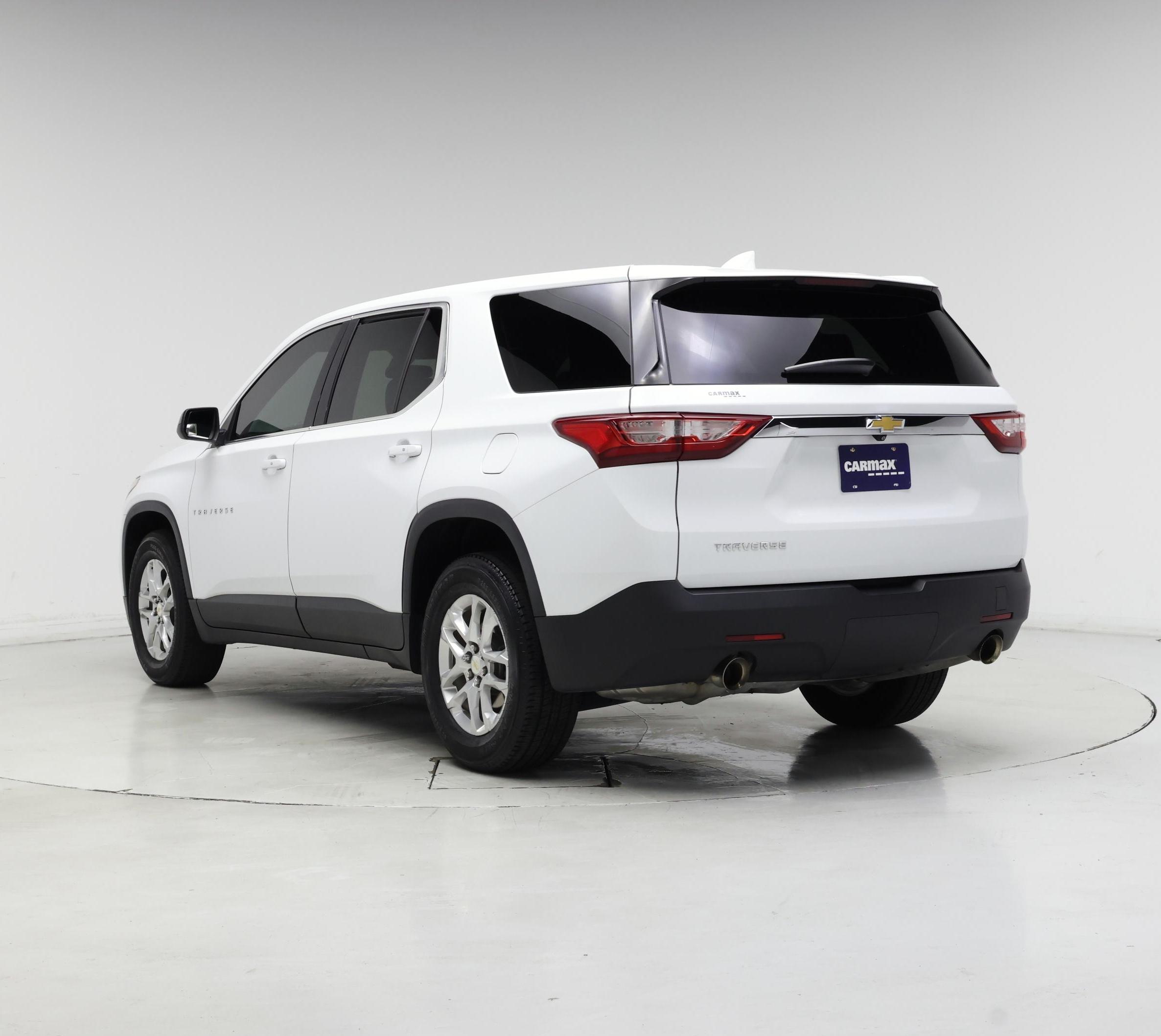 Thumbnail: 2021 Chevrolet Traverse - 2