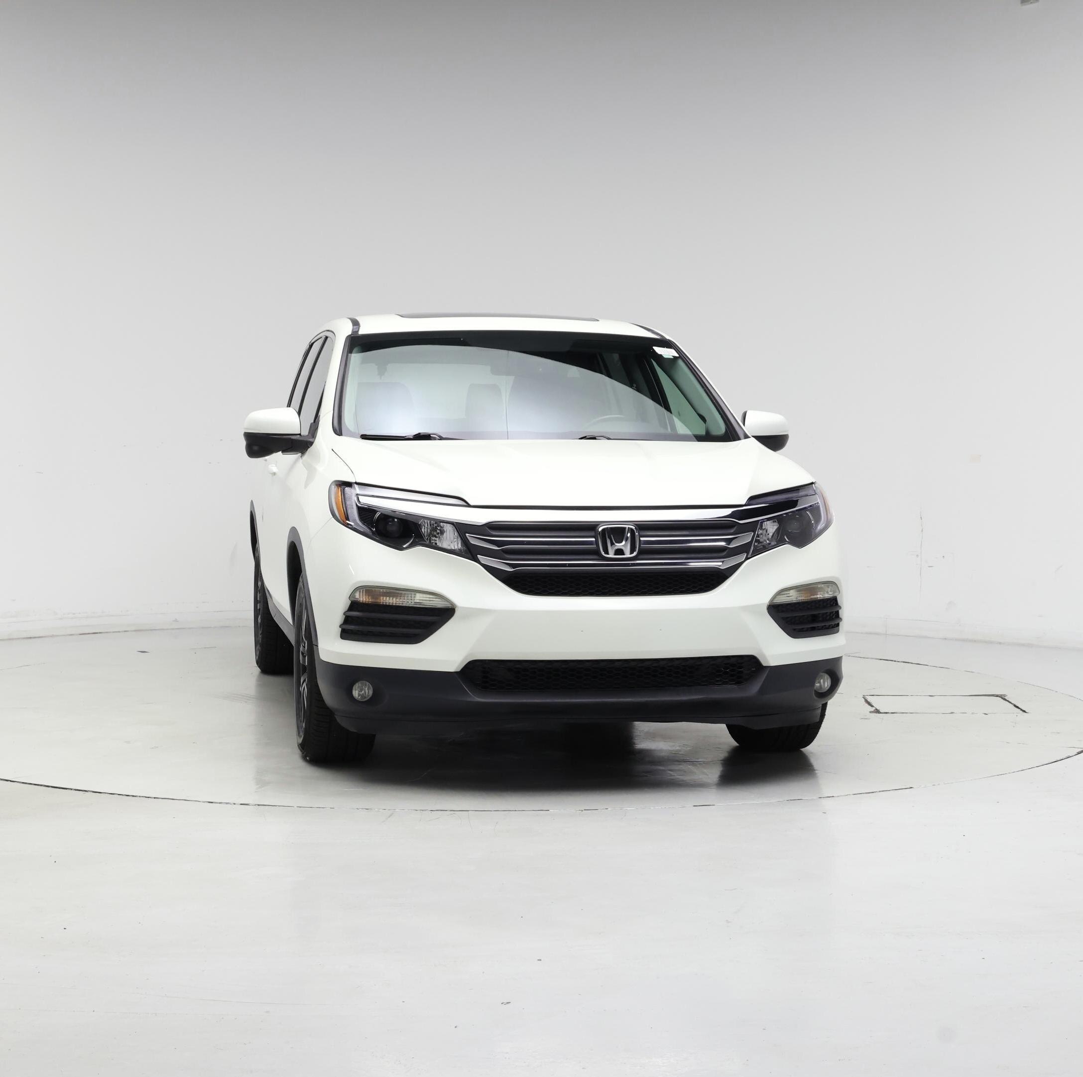 Thumbnail: 2017 Honda Pilot - 5