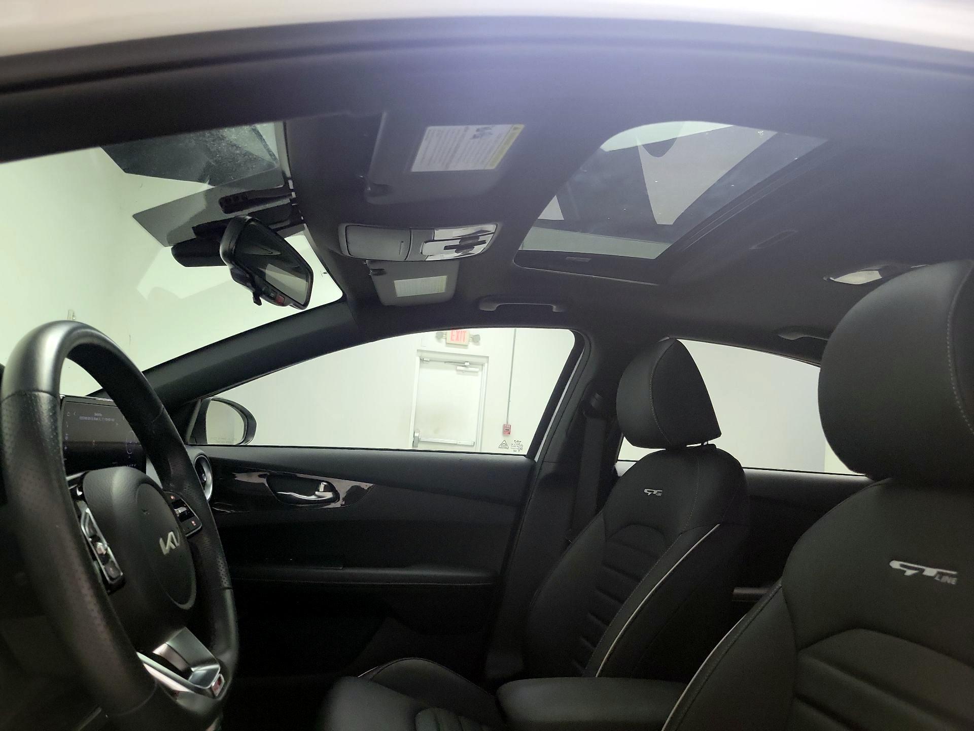 Thumbnail: 2024 Kia Forte - 20
