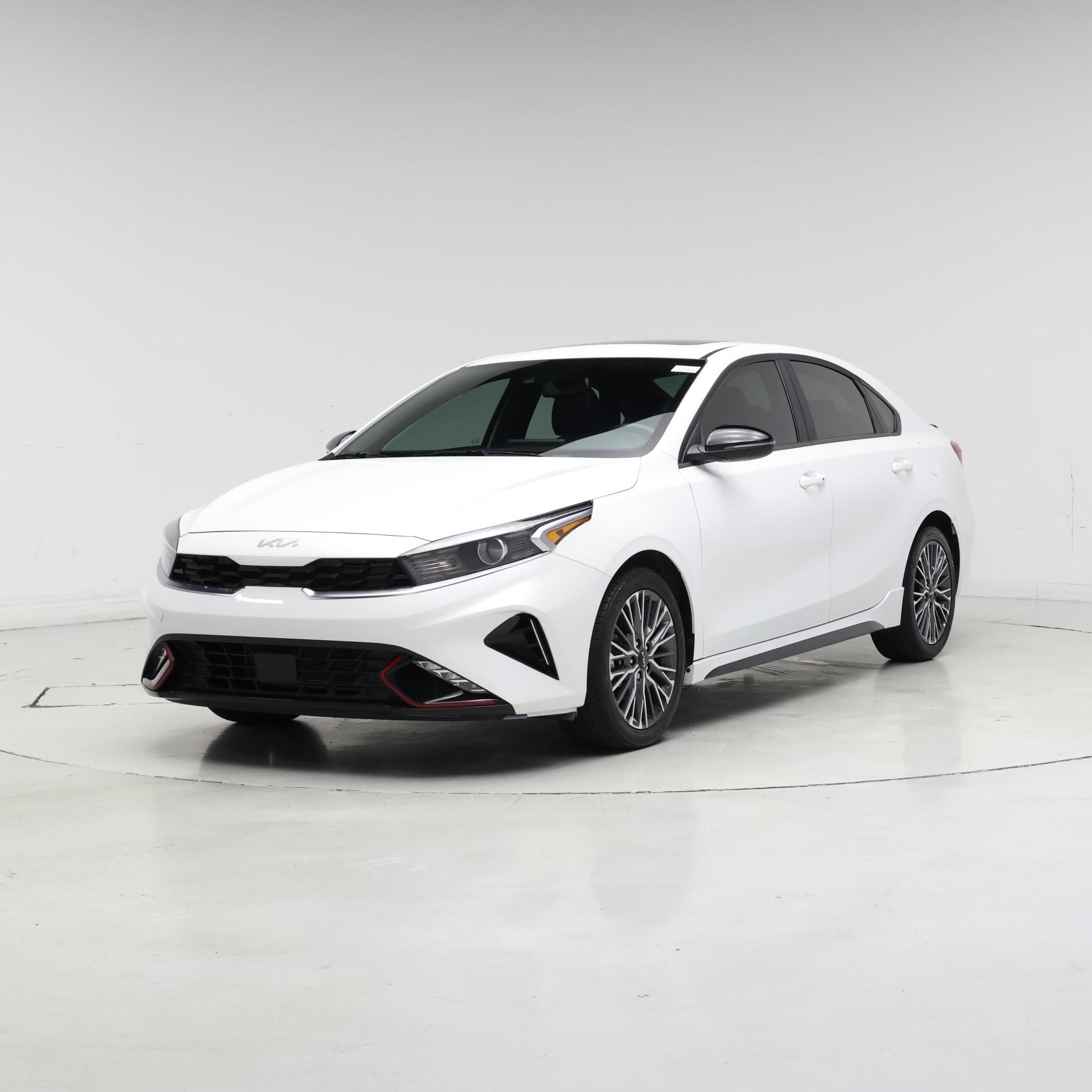 Thumbnail: 2024 Kia Forte - 4