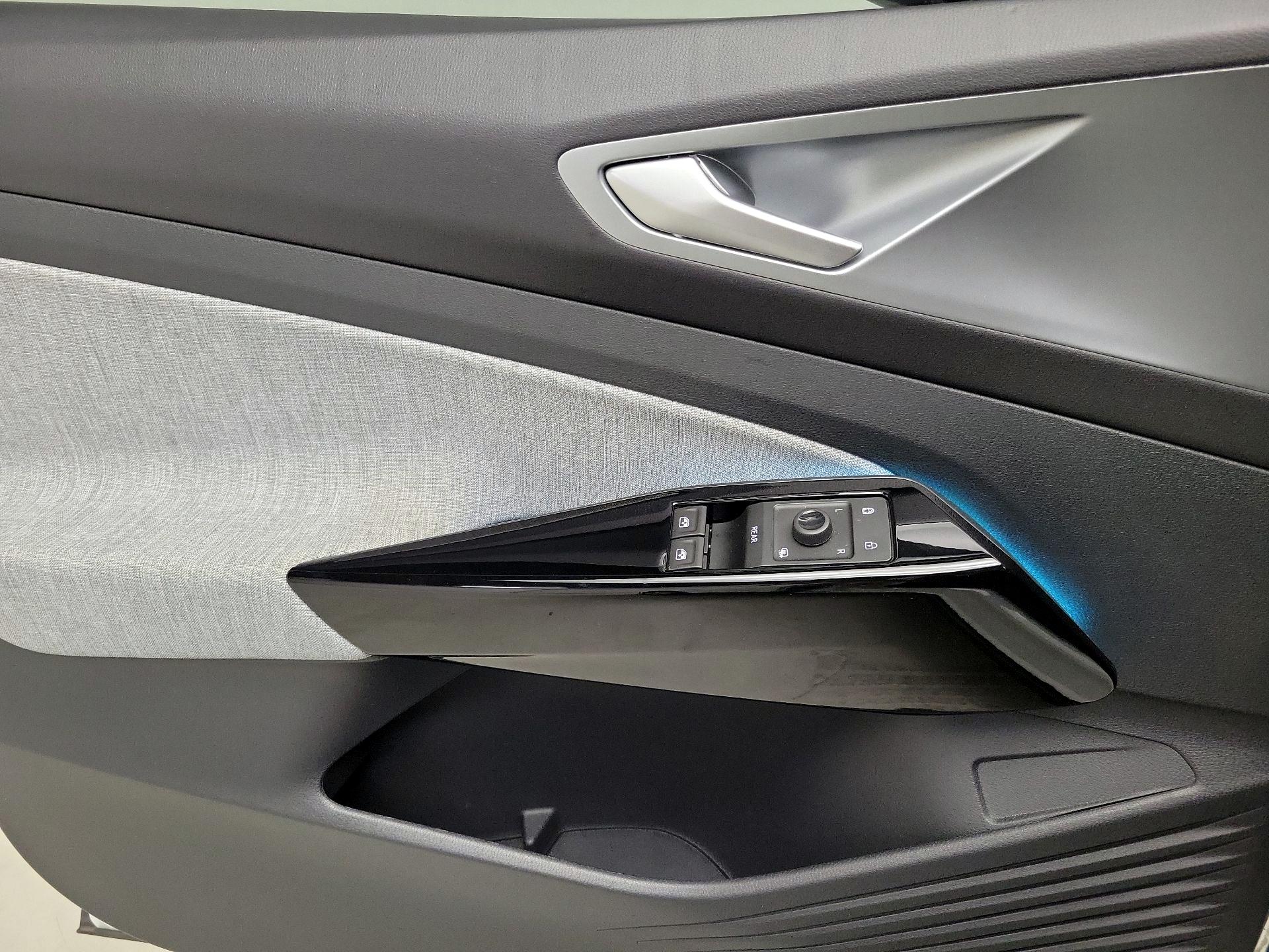 Thumbnail: 2024 Volkswagen ID.4 - 12