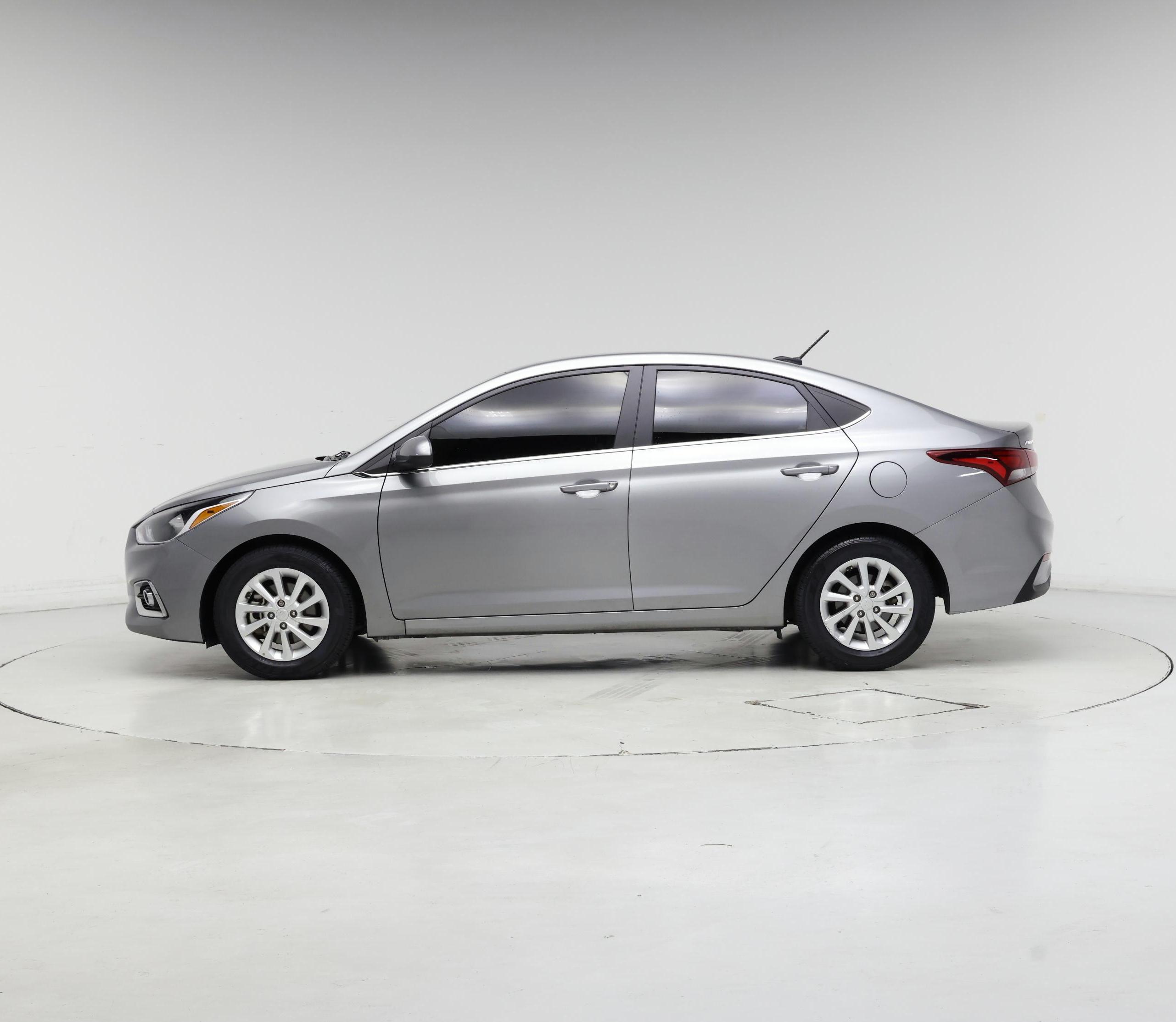 Thumbnail: 2021 Hyundai Accent - 3