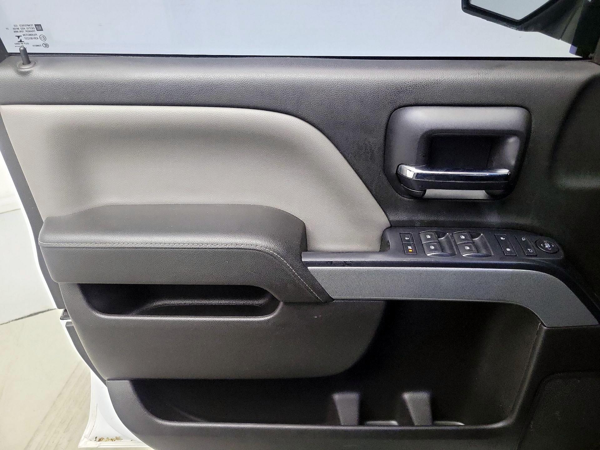 Thumbnail: 2015 Chevrolet Silverado 1500 - 12
