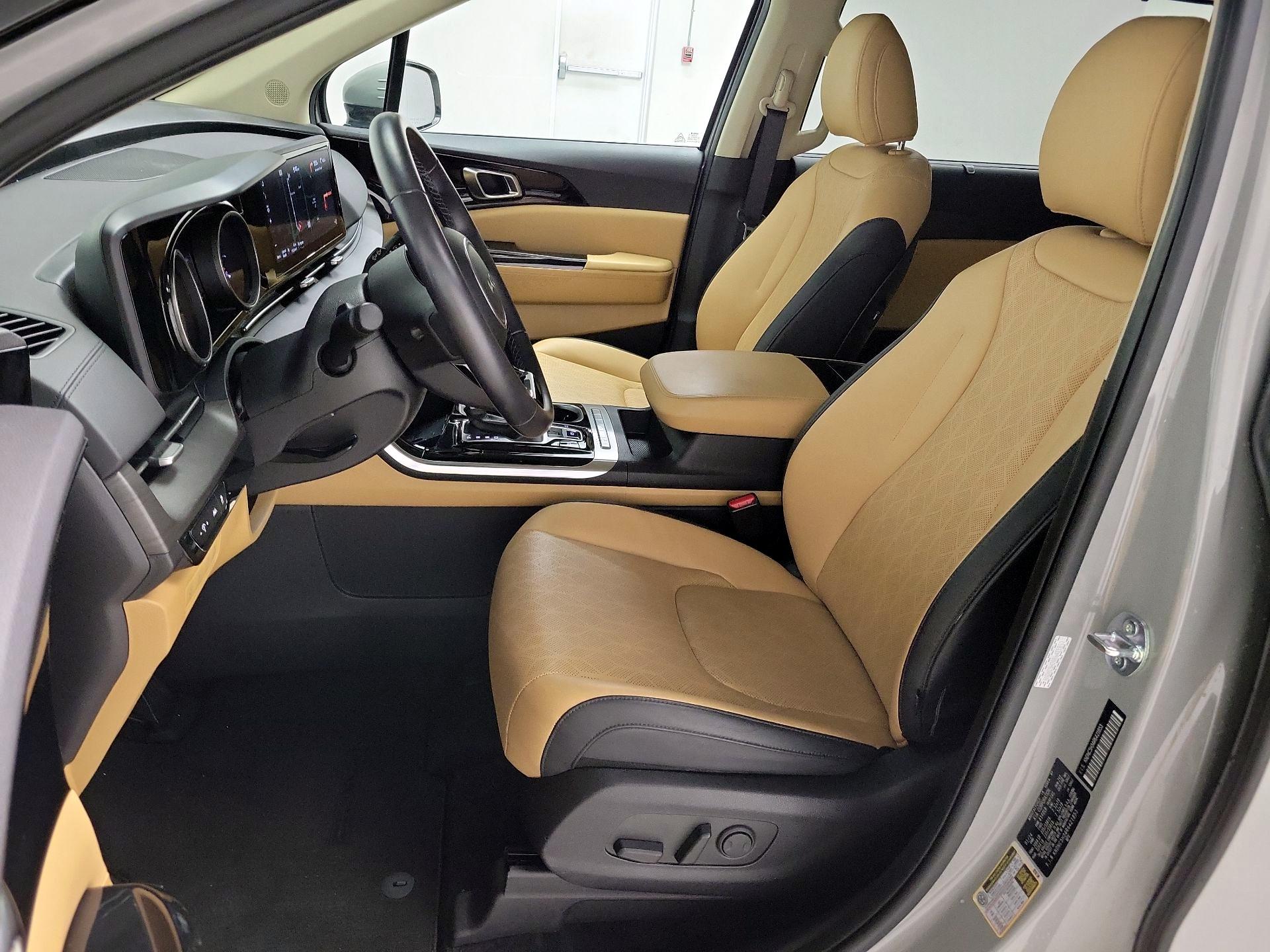 Thumbnail: 2024 Kia Carnival - 11