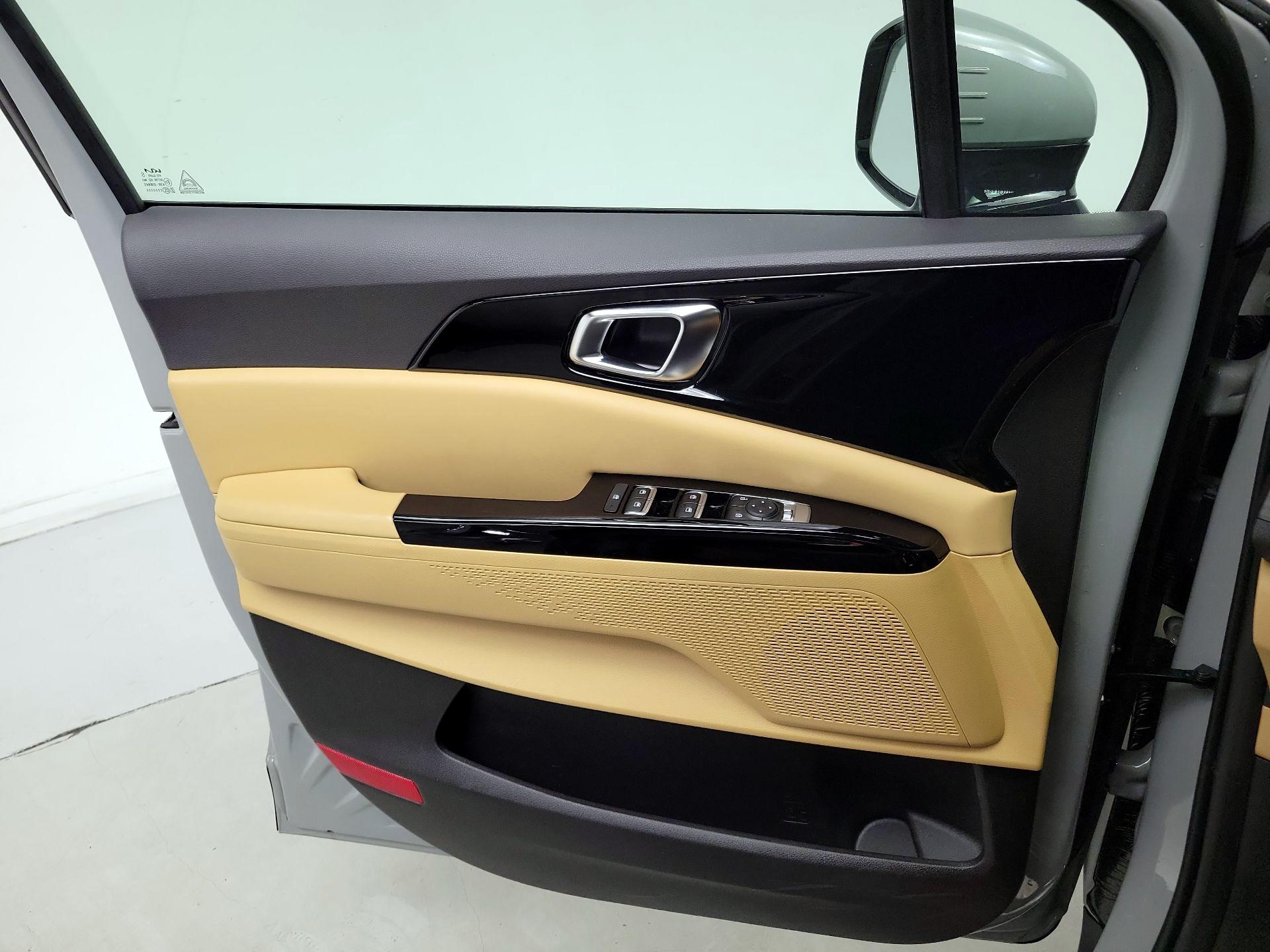 Thumbnail: 2024 Kia Carnival - 12