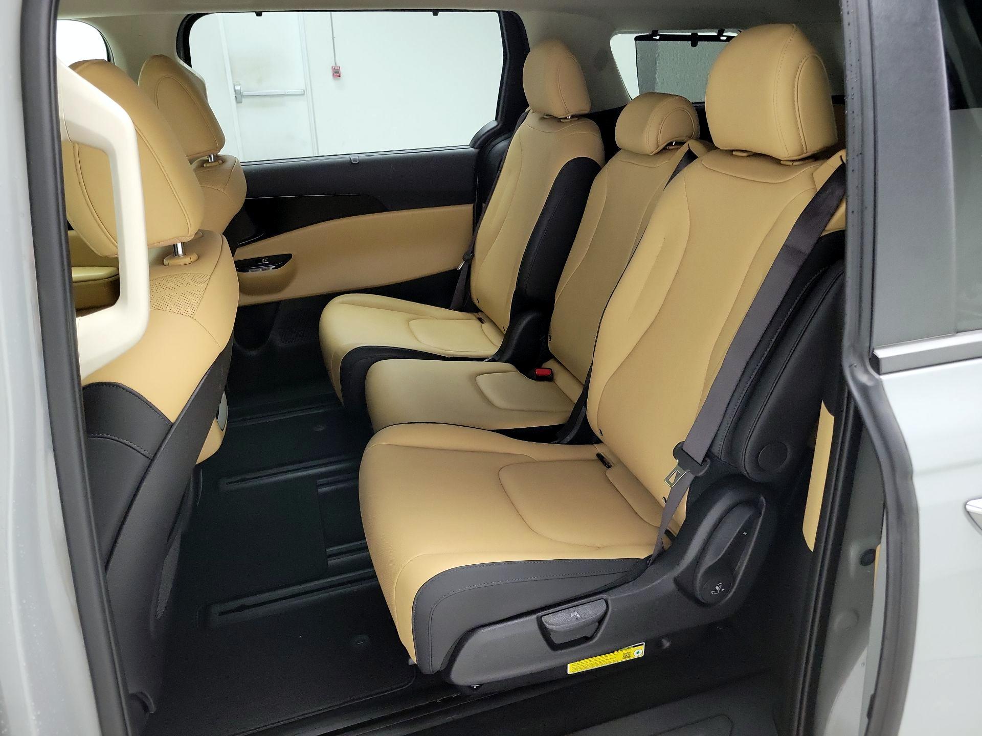 Thumbnail: 2024 Kia Carnival - 20