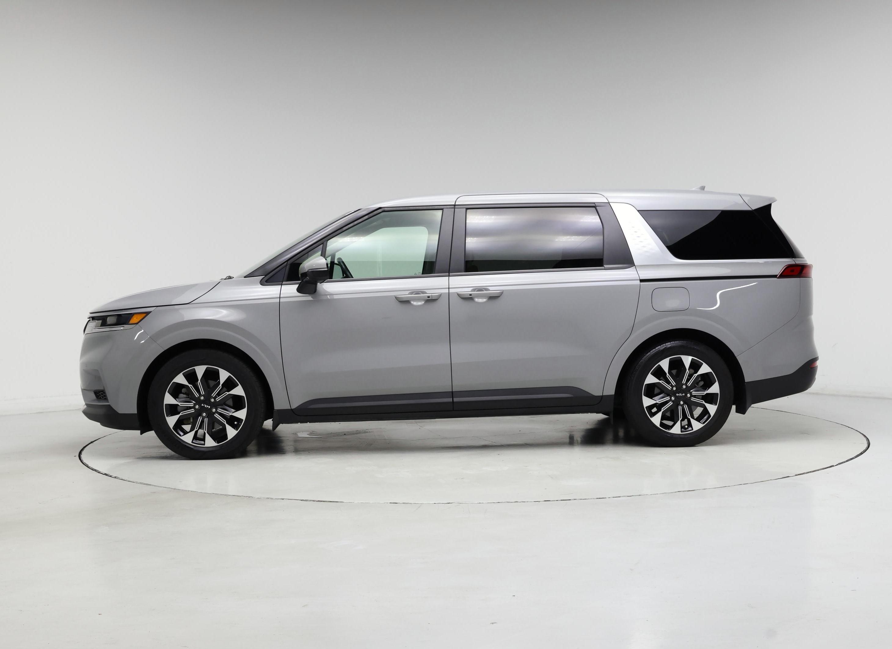 Thumbnail: 2024 Kia Carnival - 3