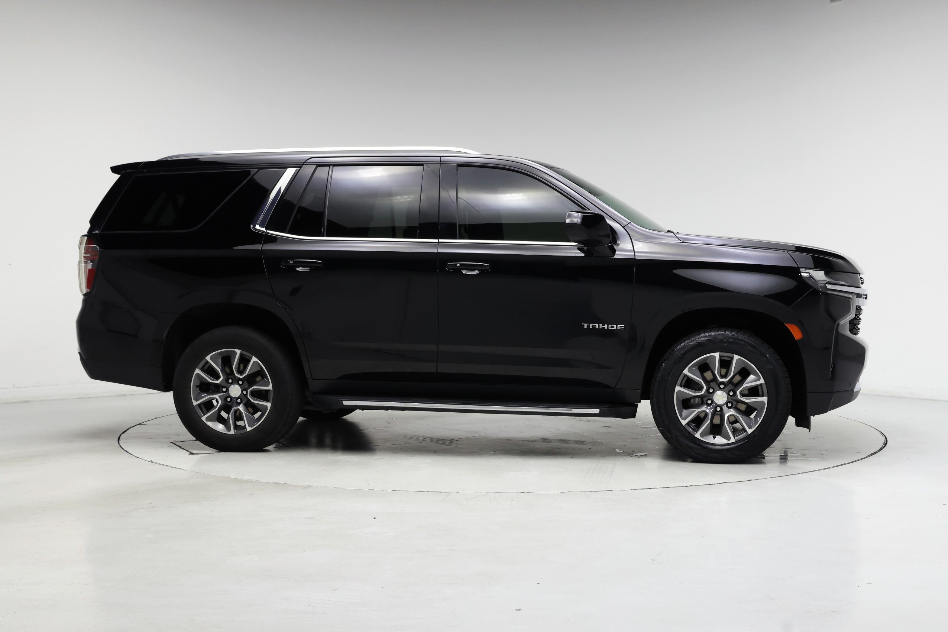 Thumbnail: 2022 Chevrolet Tahoe - 7