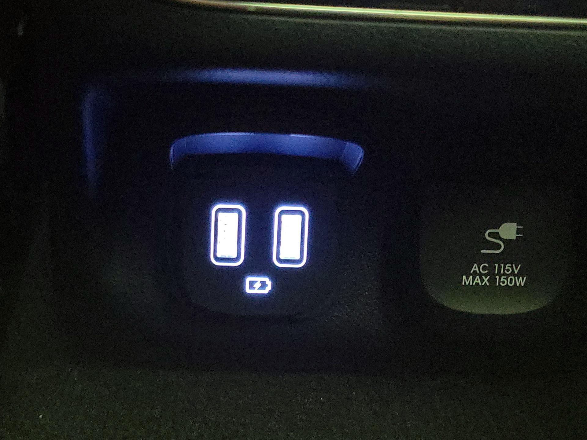 Thumbnail: 2023 Genesis GV70 - 19