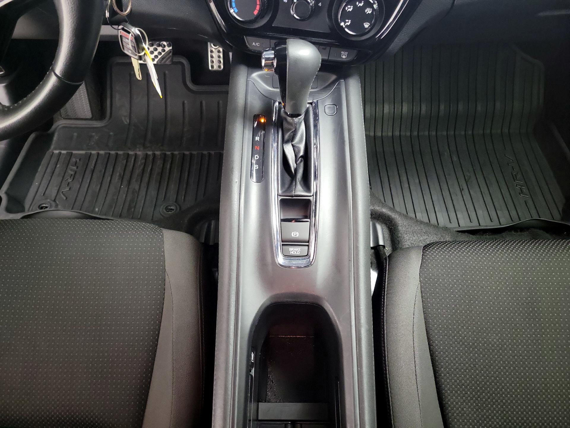Thumbnail: 2019 Honda HR-V - 17