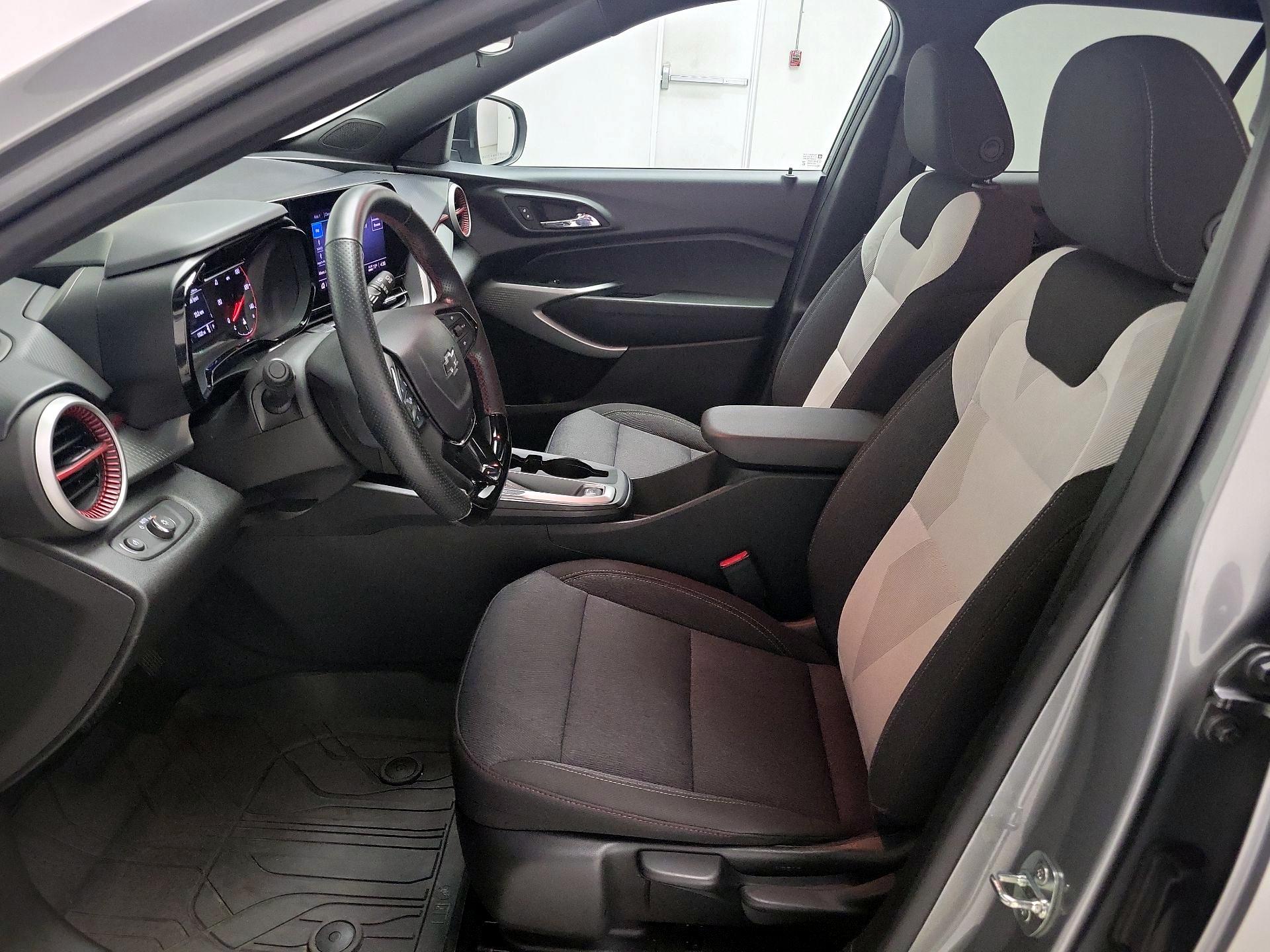 Thumbnail: 2024 Chevrolet Trax - 11