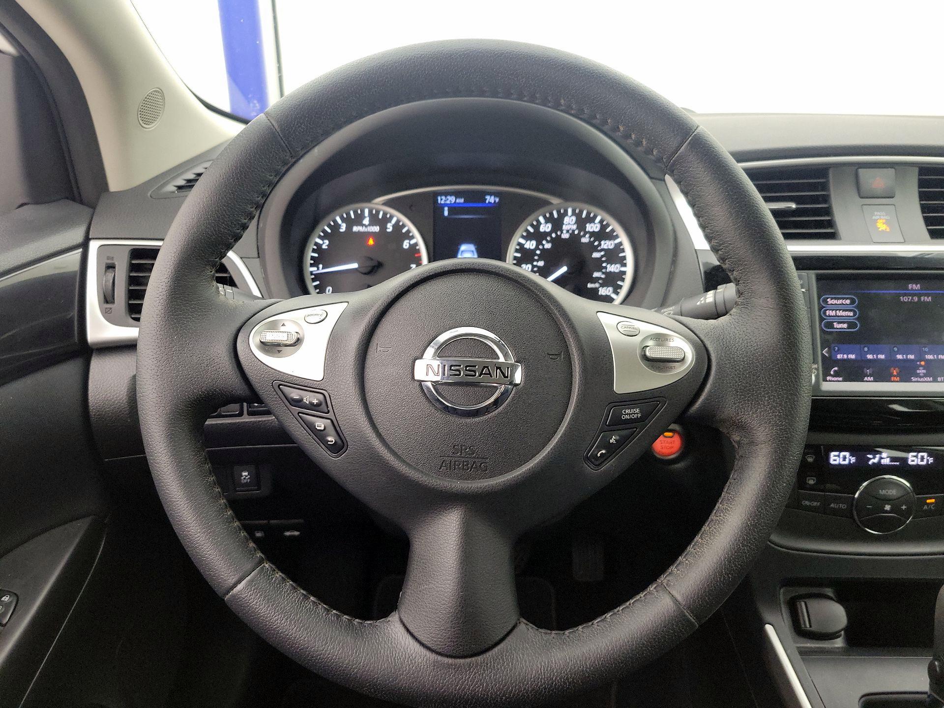 Thumbnail: 2019 Nissan Sentra - 10