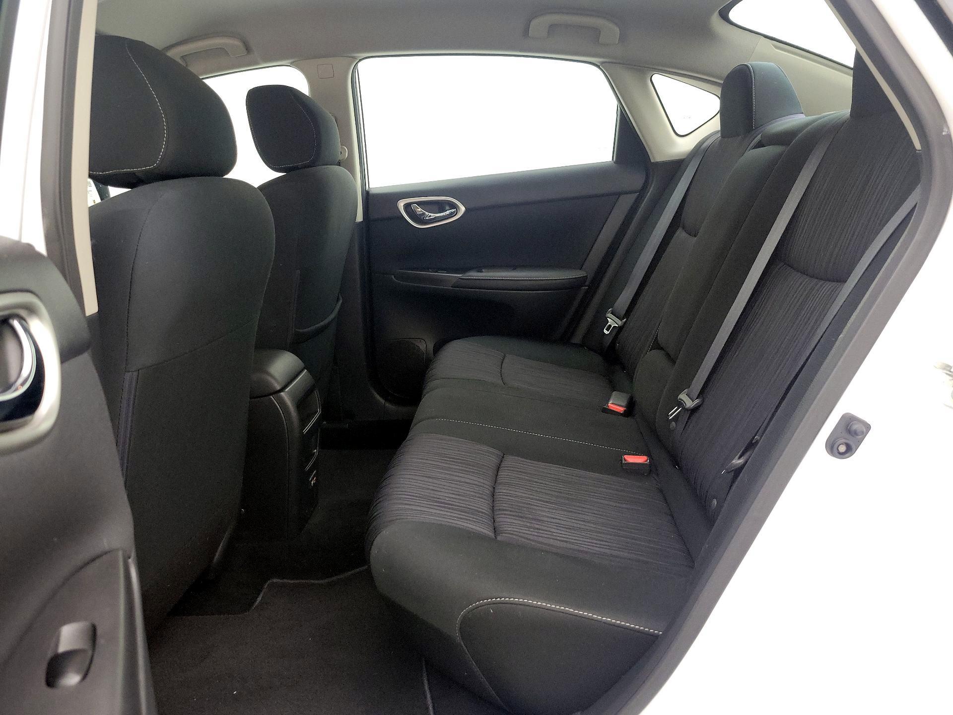Thumbnail: 2019 Nissan Sentra - 19