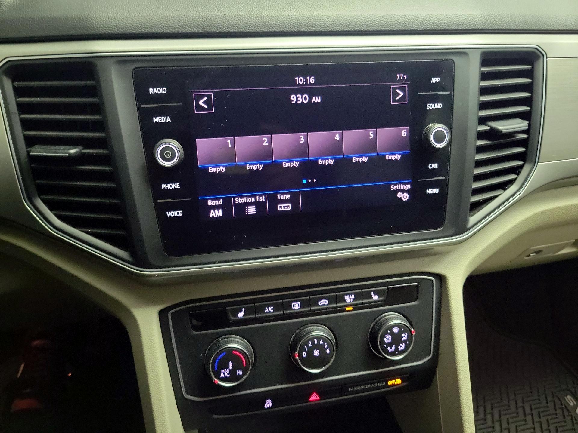 Thumbnail: 2018 Volkswagen Atlas - 15