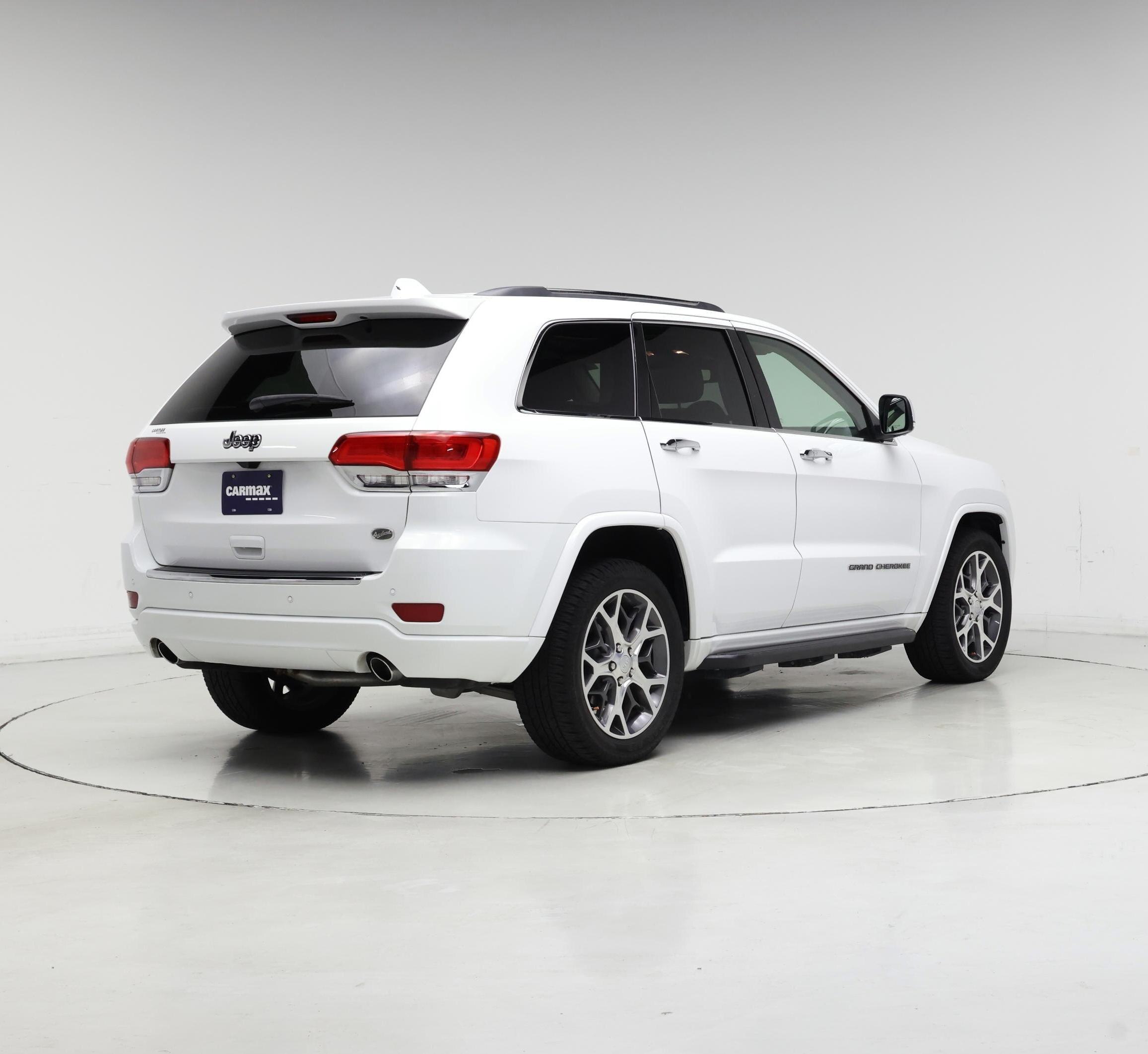 Thumbnail: 2019 Jeep Grand Cherokee - 8