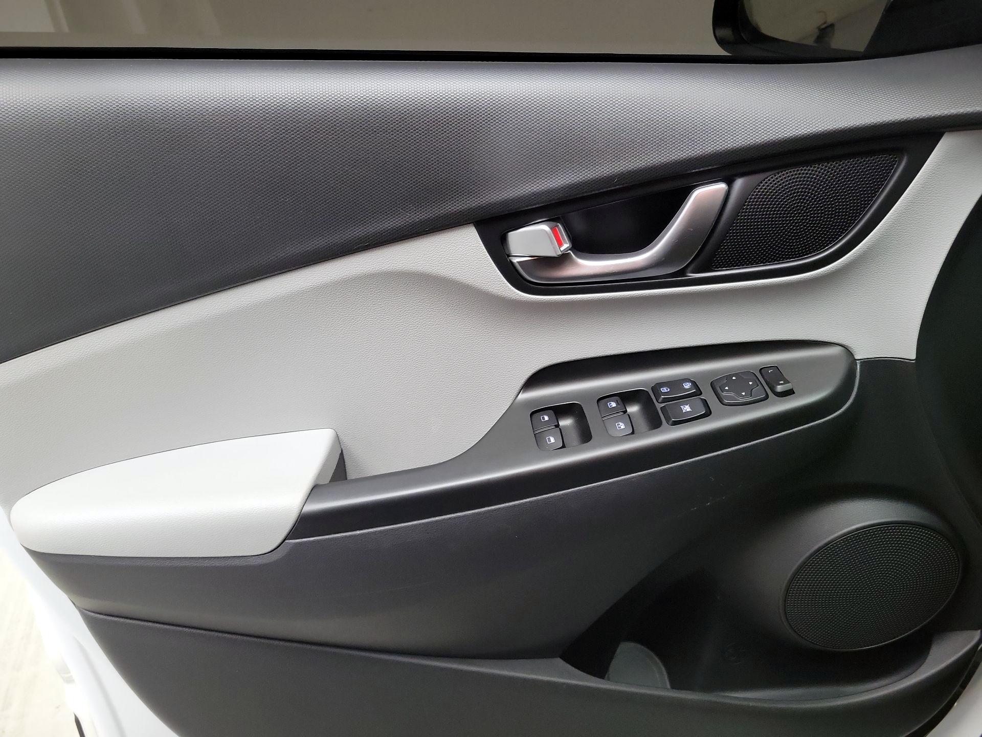 Thumbnail: 2022 Hyundai Kona - 12